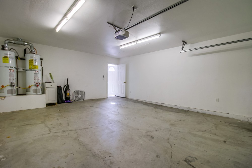 Virtual tour photo 33 of 41 for 2572 Broadway