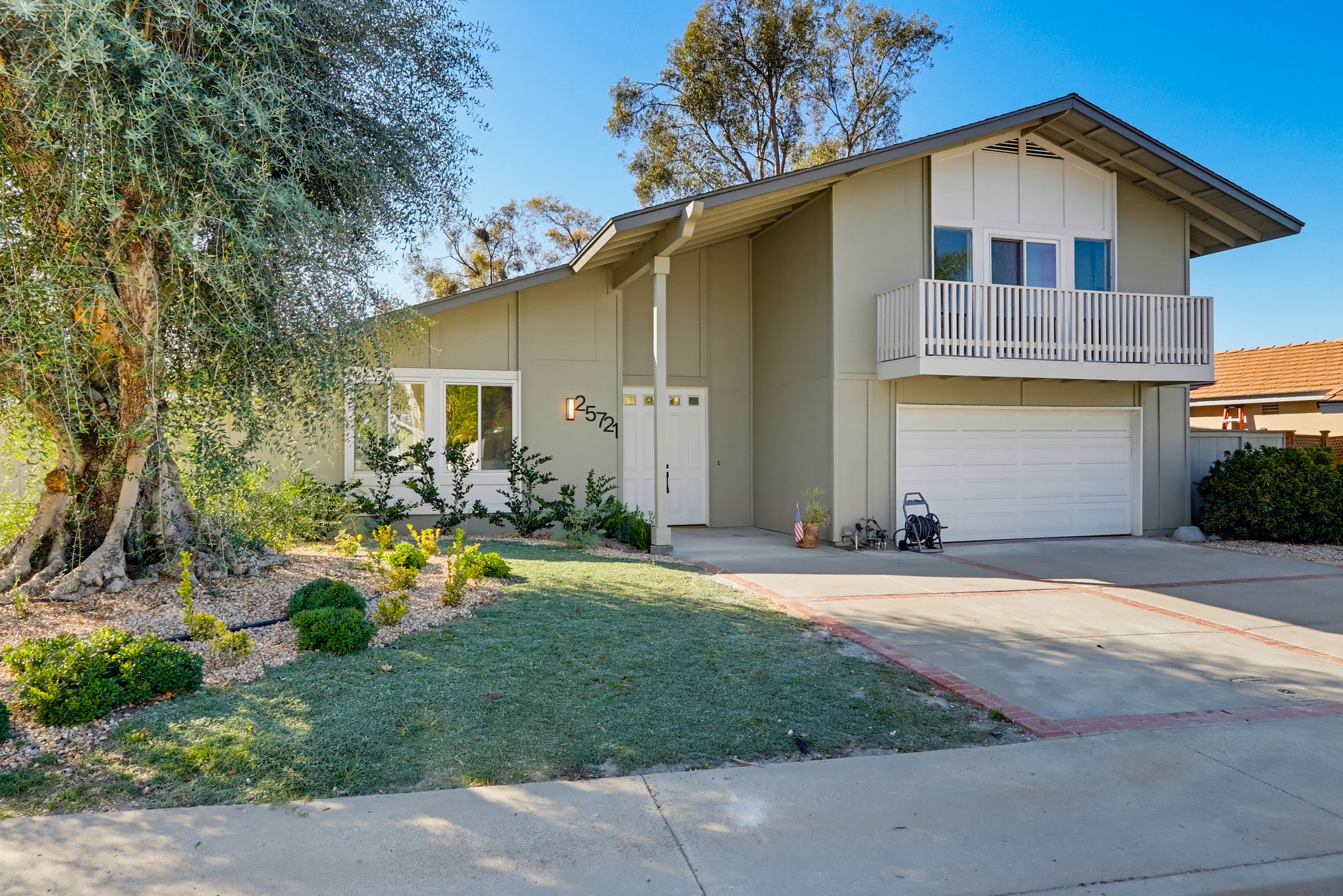 Virtual tour photo 4 of 82 for 25721 Chrisanta Dr
