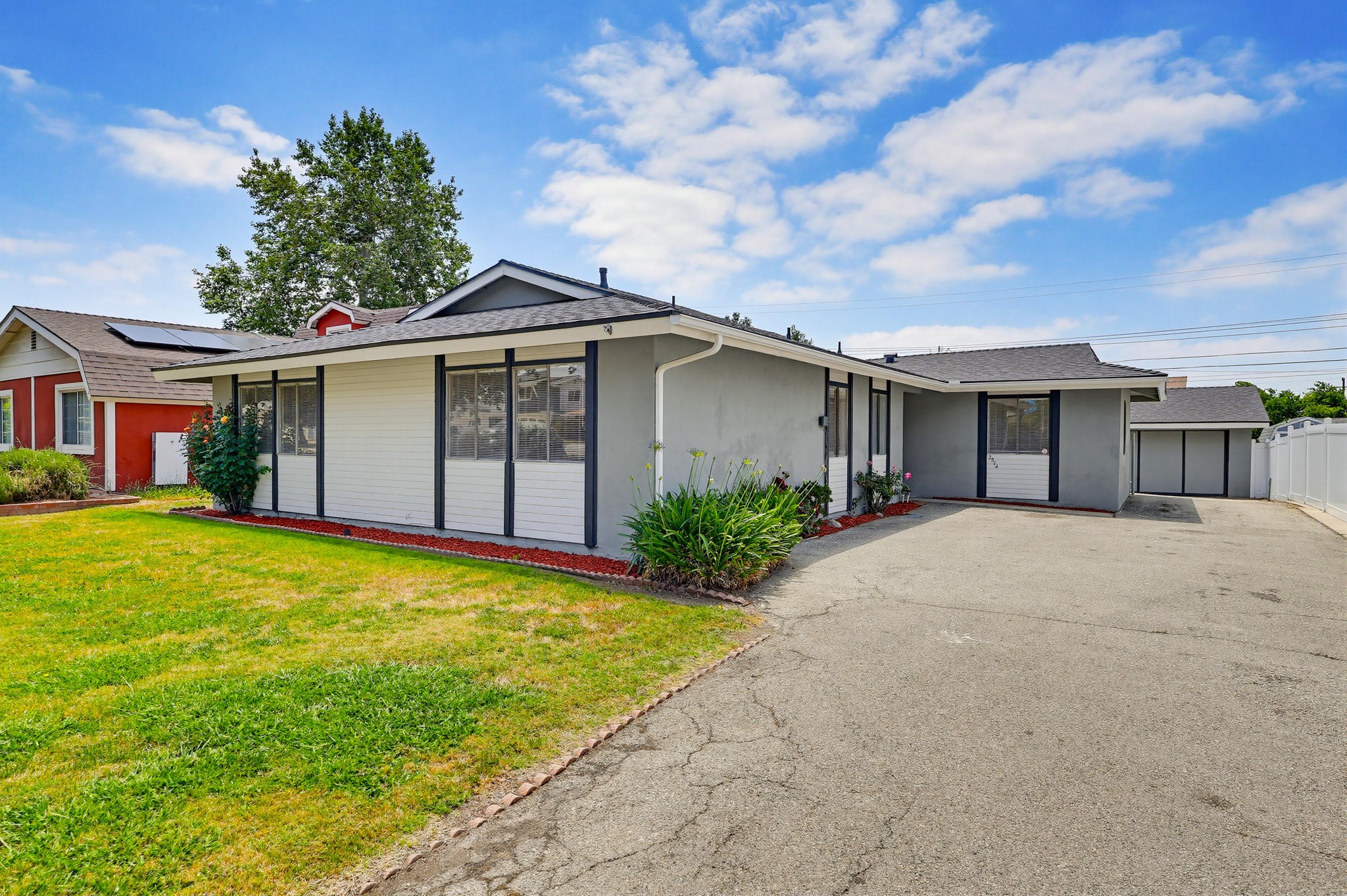 Virtual tour photo 5 of 87 for 2574 Hanawalt St