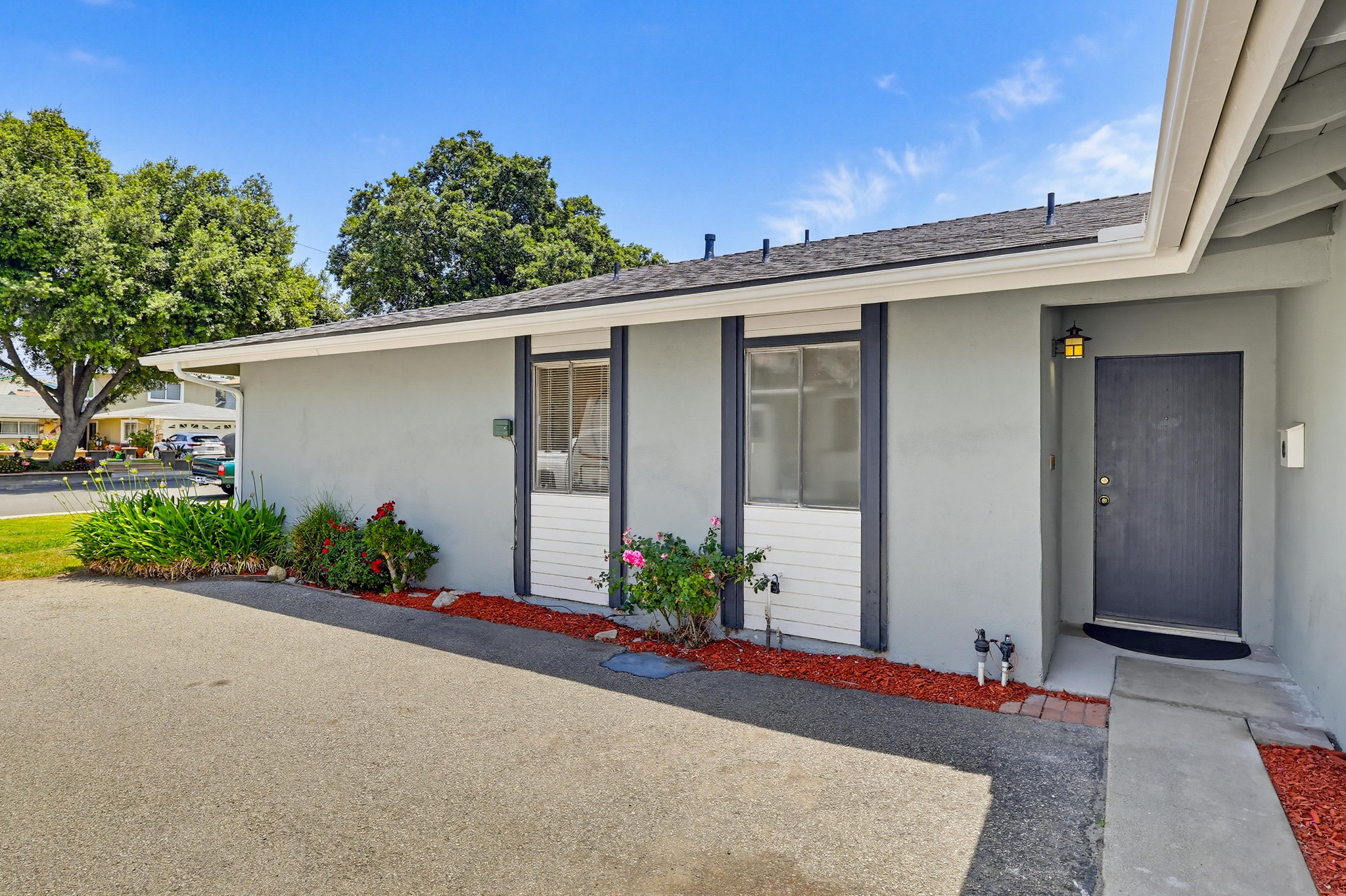 Virtual tour photo 6 of 87 for 2574 Hanawalt St