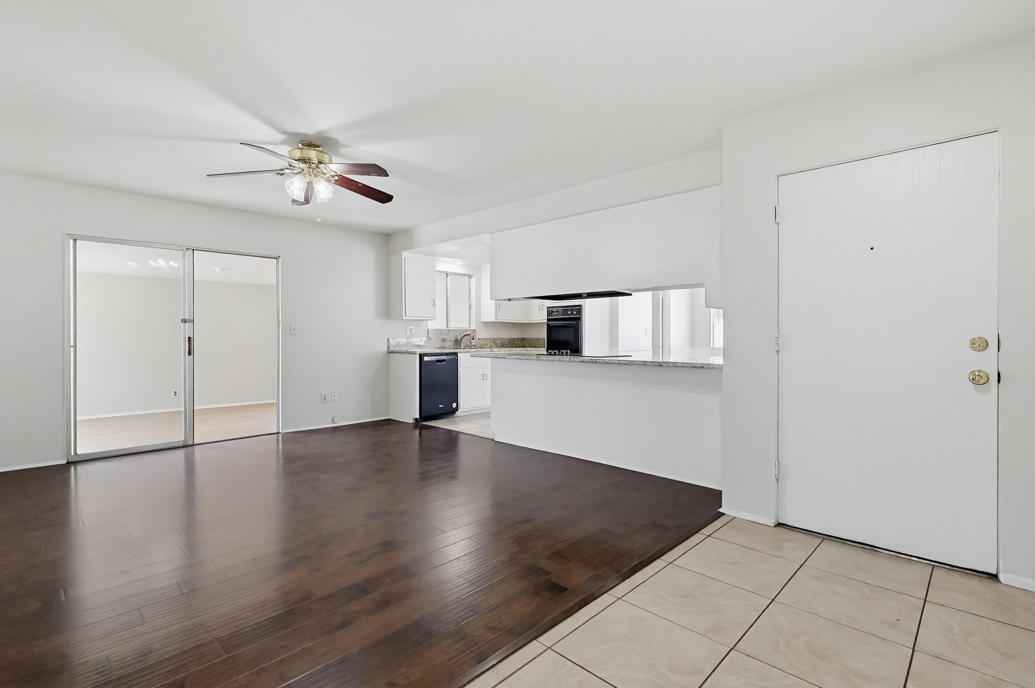 Virtual tour photo 10 of 87 for 2574 Hanawalt St