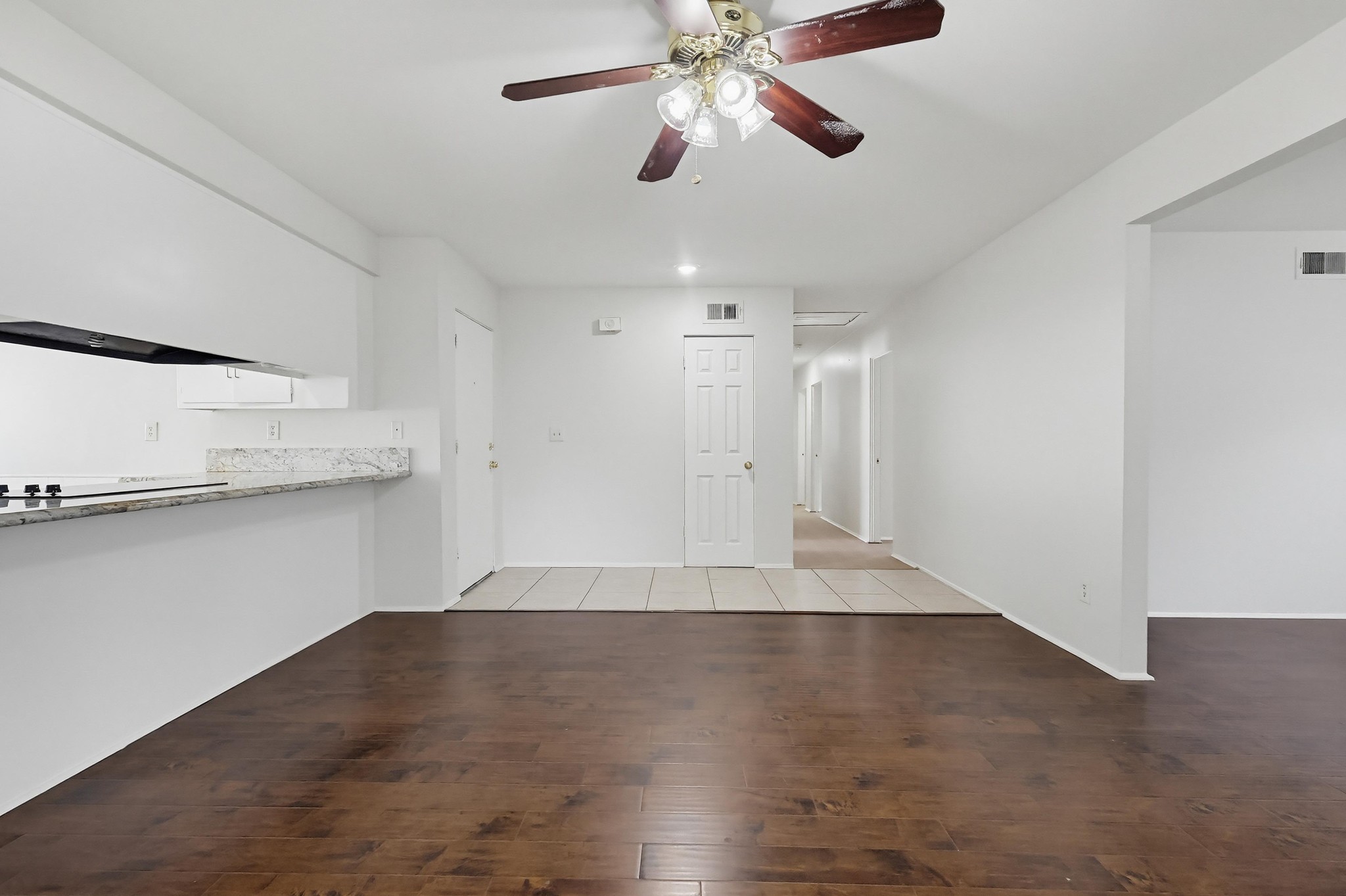 Virtual tour photo 13 of 87 for 2574 Hanawalt St