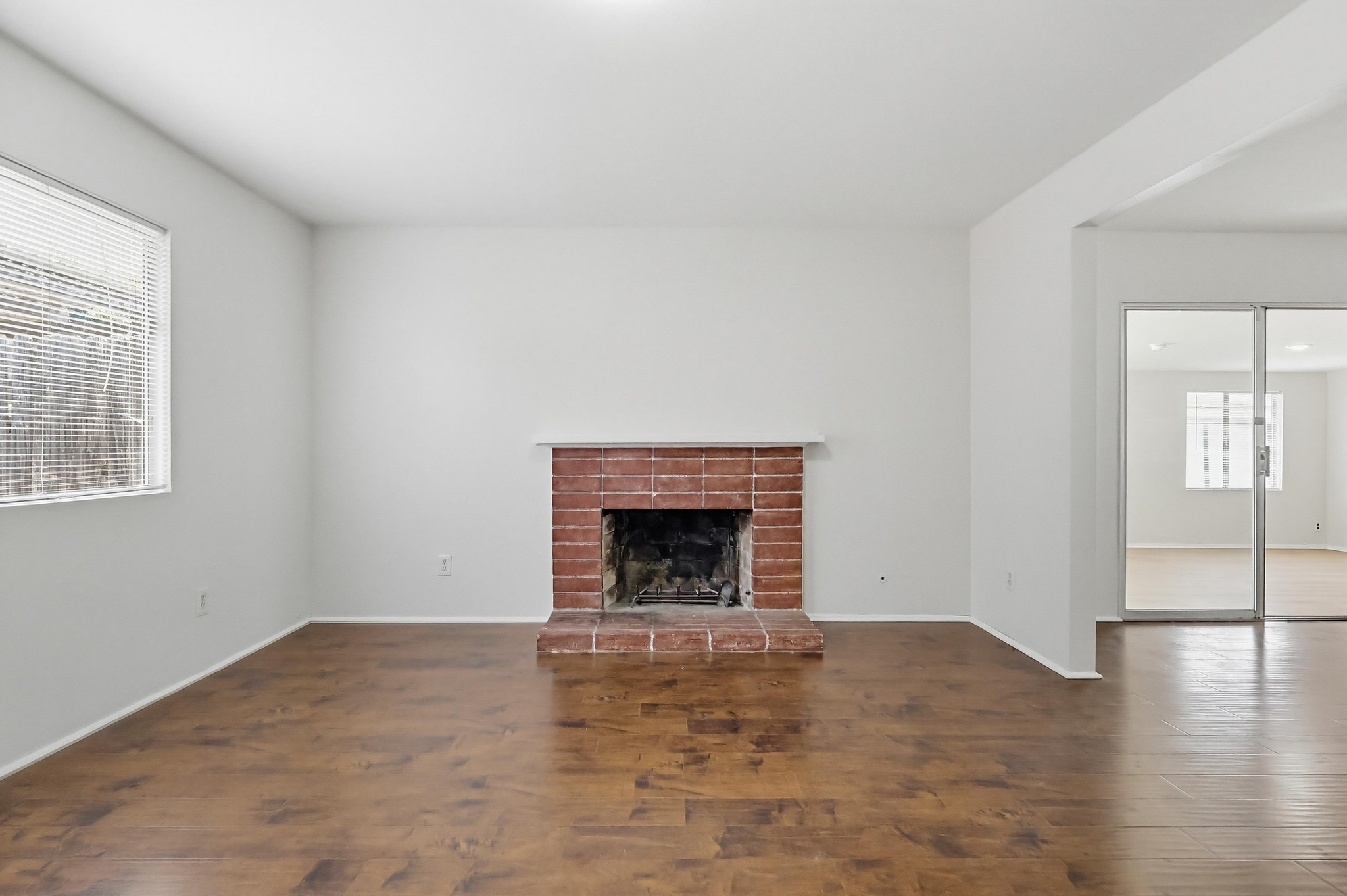 Virtual tour photo 18 of 87 for 2574 Hanawalt St