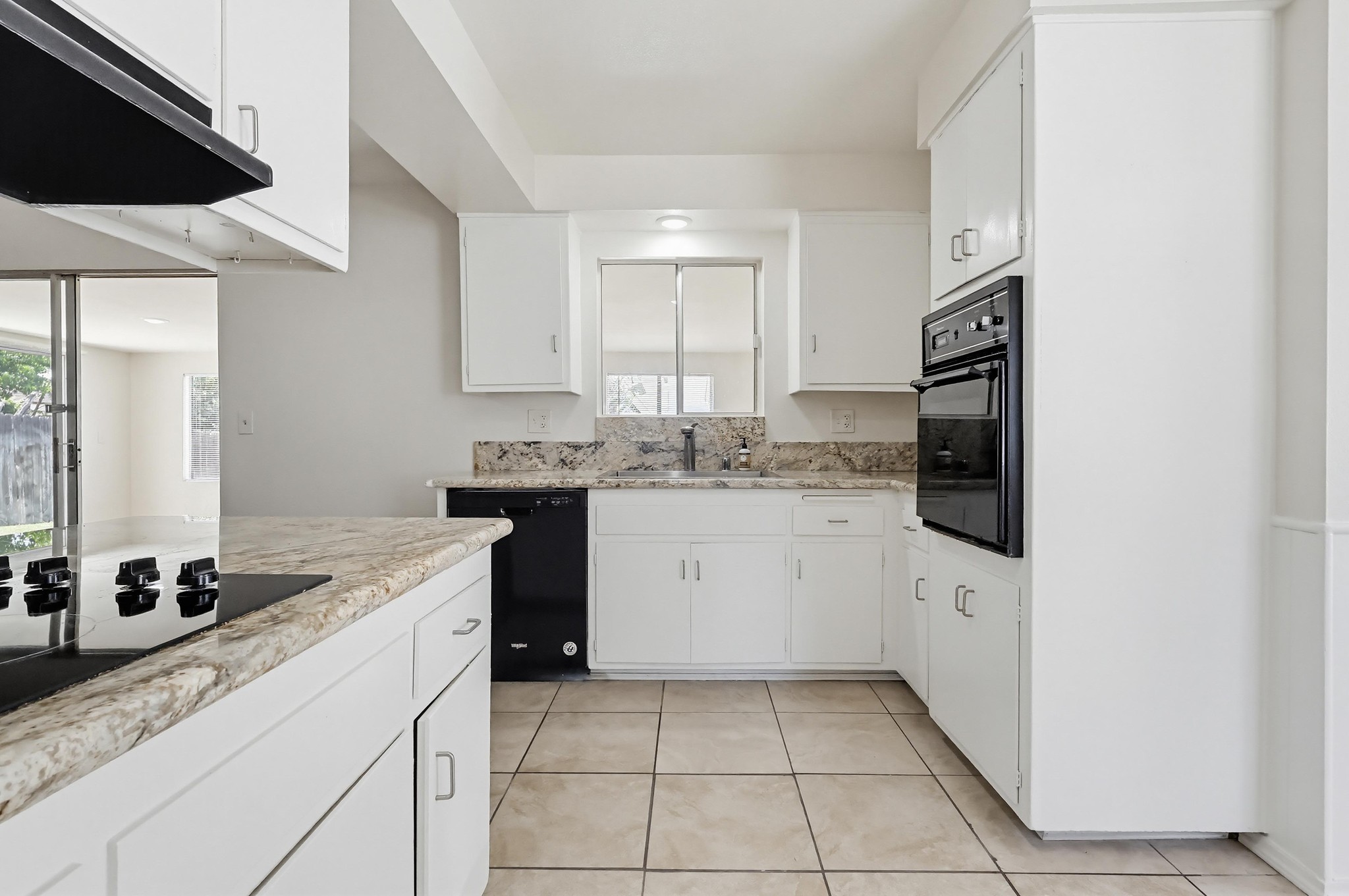 Virtual tour photo 32 of 87 for 2574 Hanawalt St
