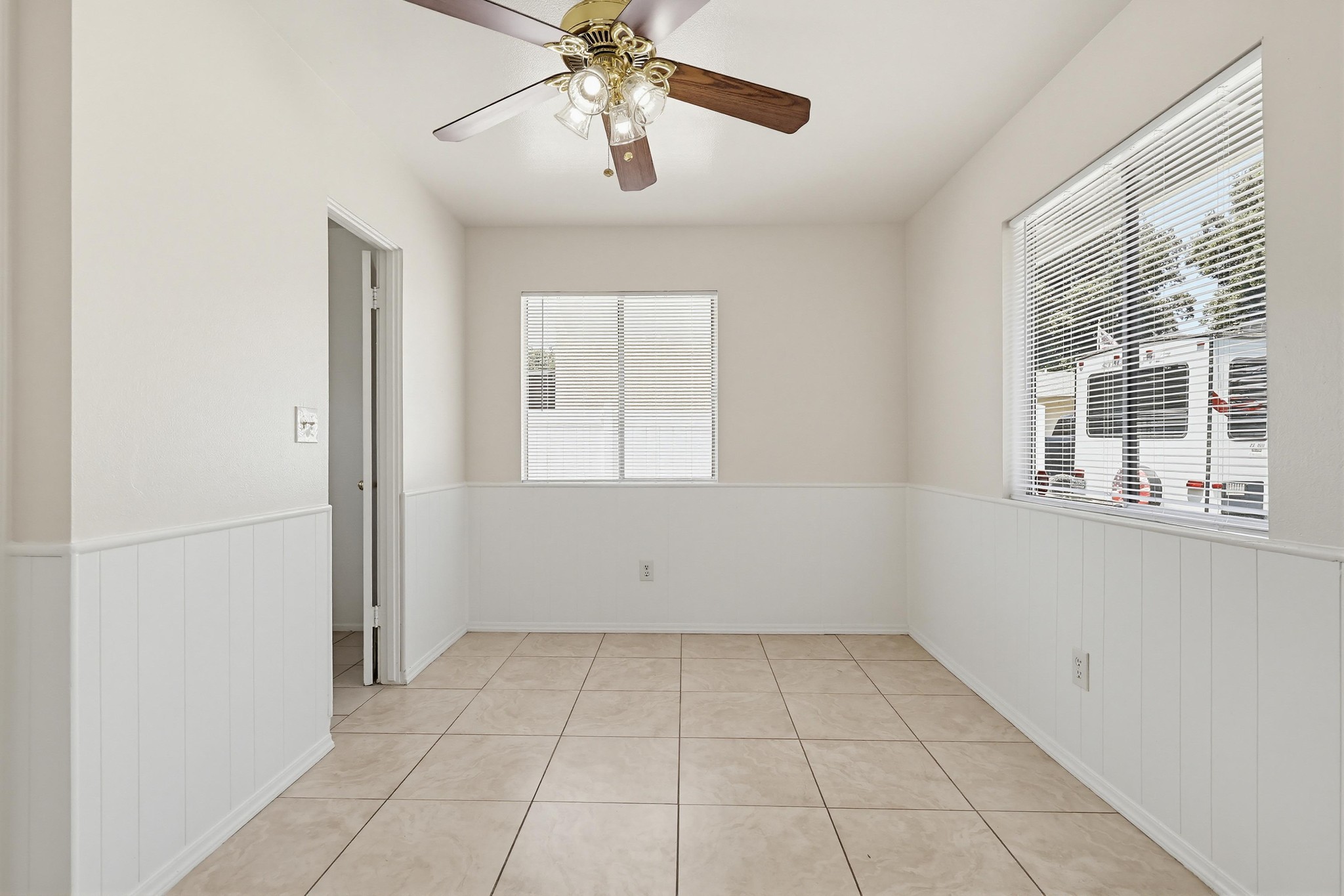 Virtual tour photo 33 of 87 for 2574 Hanawalt St