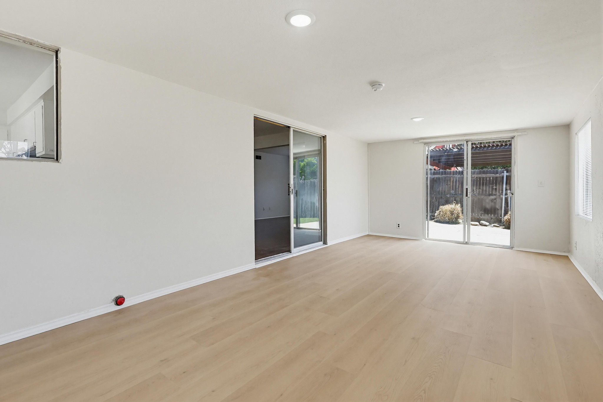 Virtual tour photo 41 of 87 for 2574 Hanawalt St