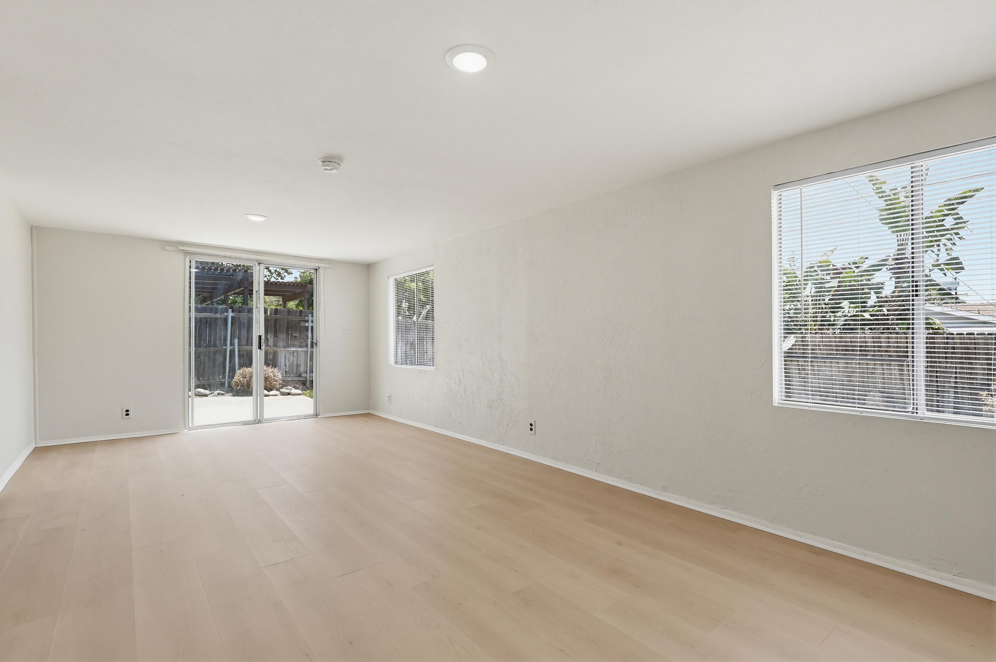 Virtual tour photo 43 of 87 for 2574 Hanawalt St