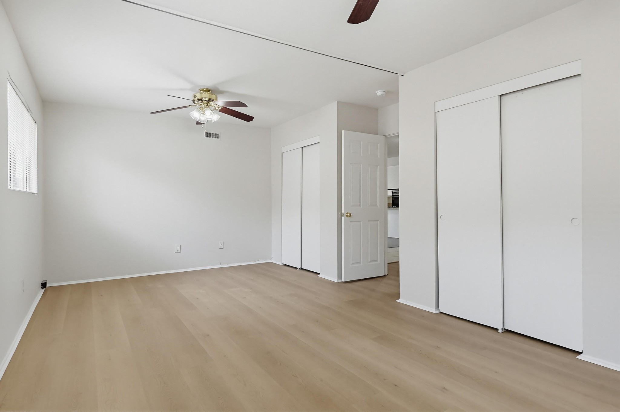 Virtual tour photo 53 of 87 for 2574 Hanawalt St