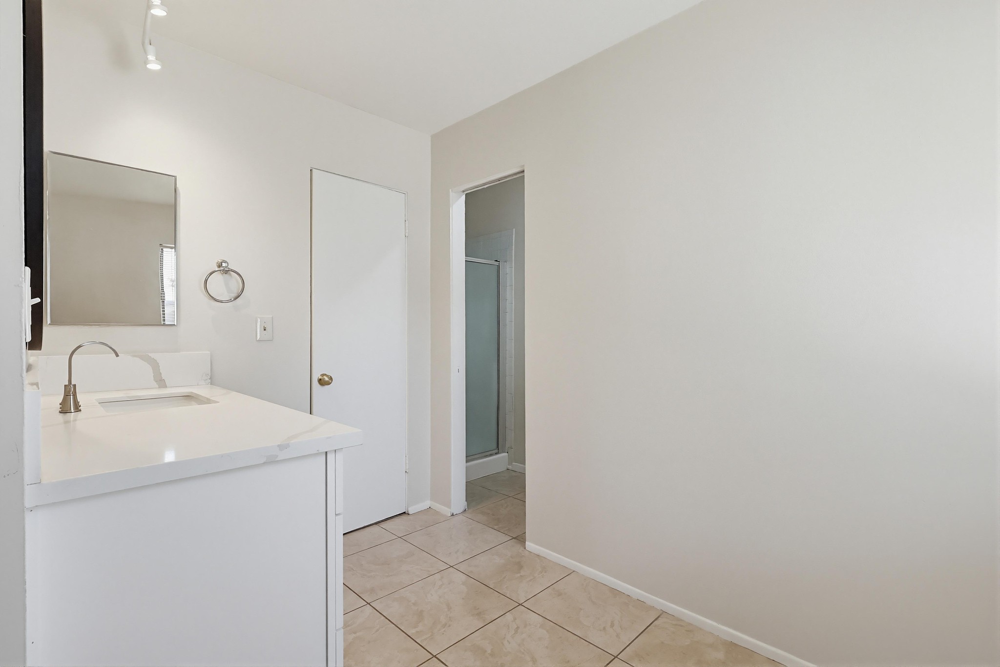 Virtual tour photo 67 of 87 for 2574 Hanawalt St