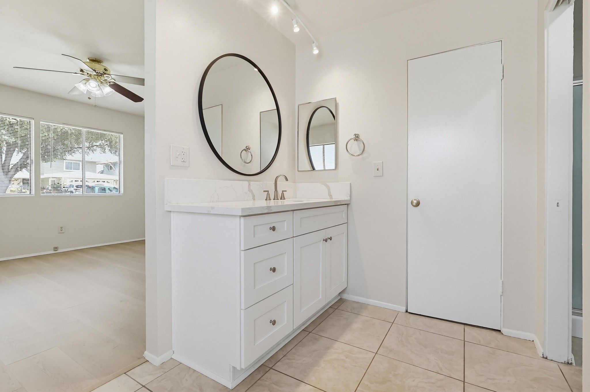 Virtual tour photo 69 of 87 for 2574 Hanawalt St