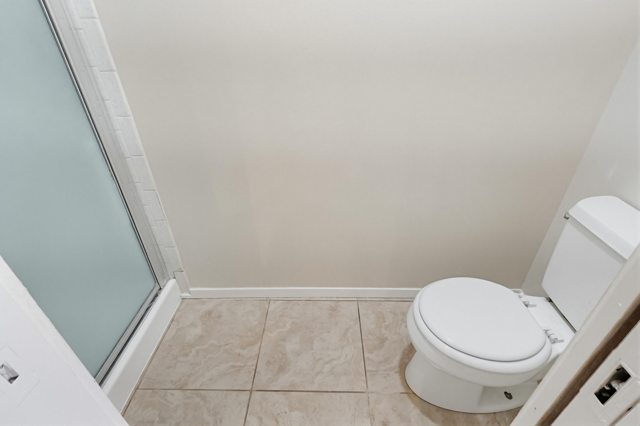 Virtual tour photo 71 of 87 for 2574 Hanawalt St