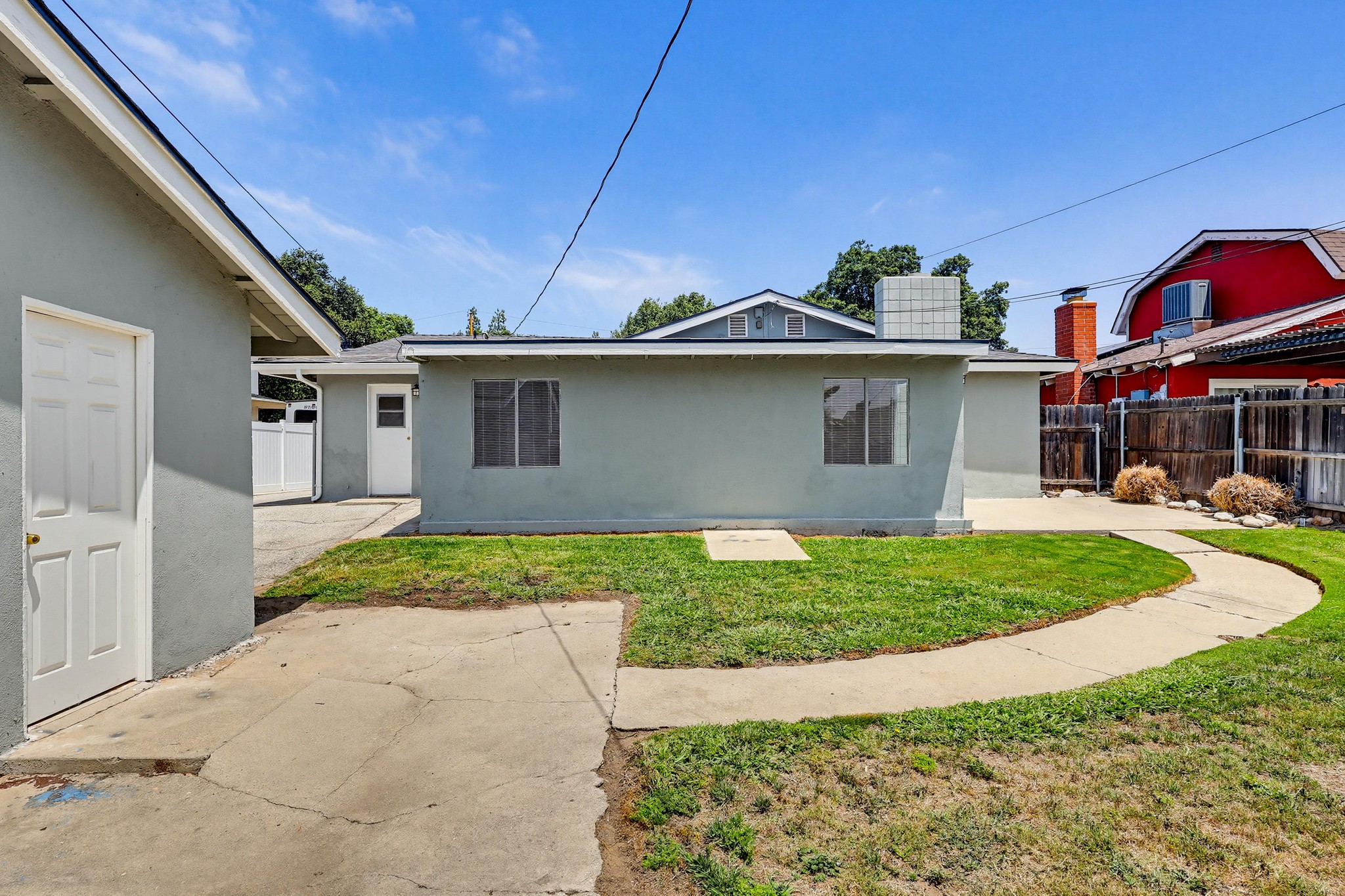Virtual tour photo 81 of 87 for 2574 Hanawalt St