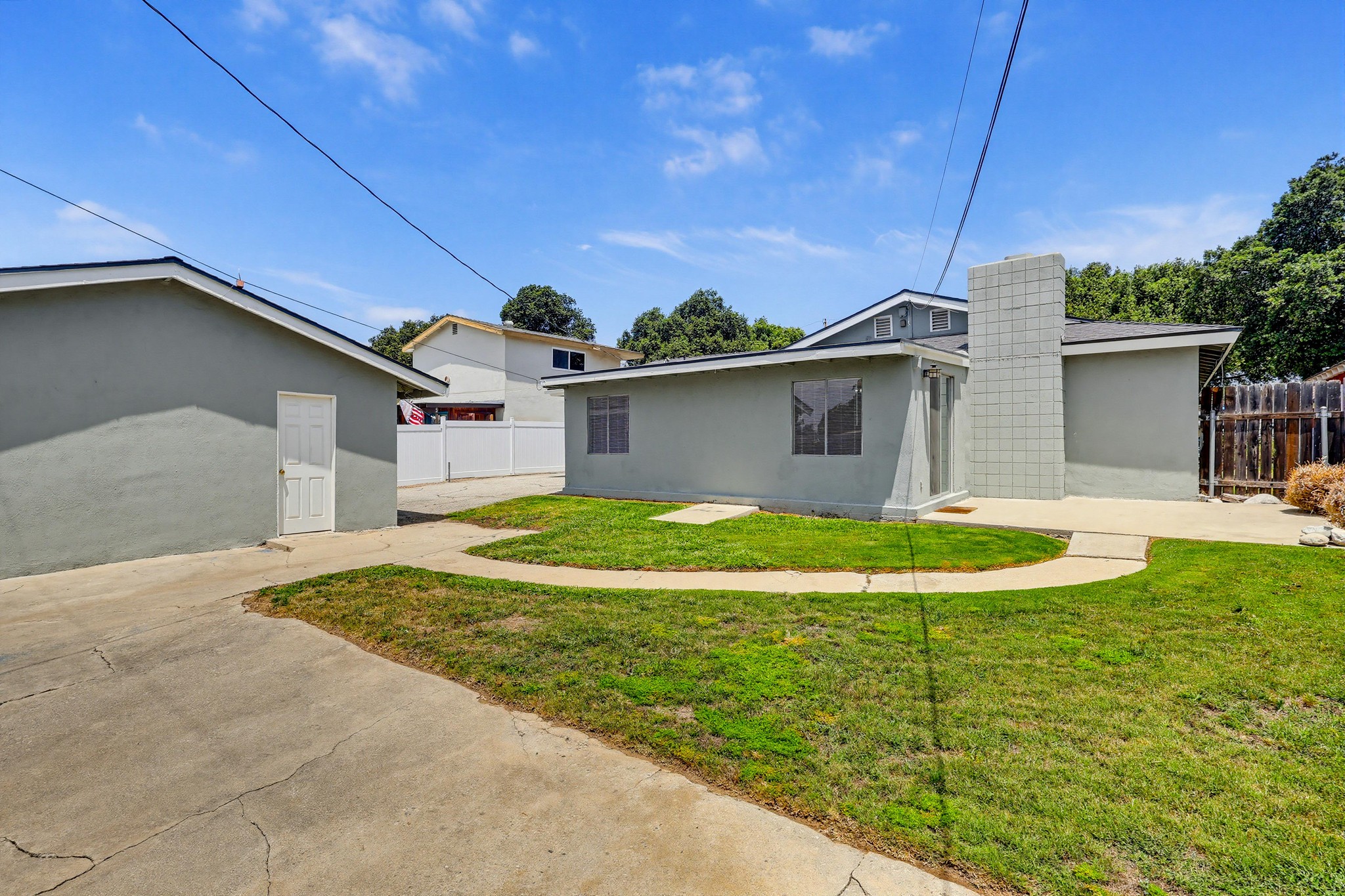 Virtual tour photo 82 of 87 for 2574 Hanawalt St