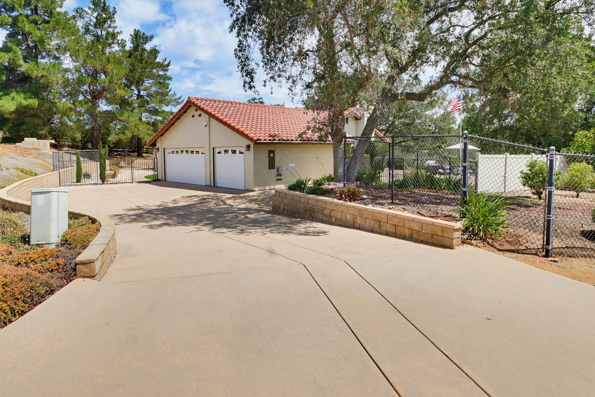 Virtual tour photo 7 of 73 for 2577 Camino Narciso