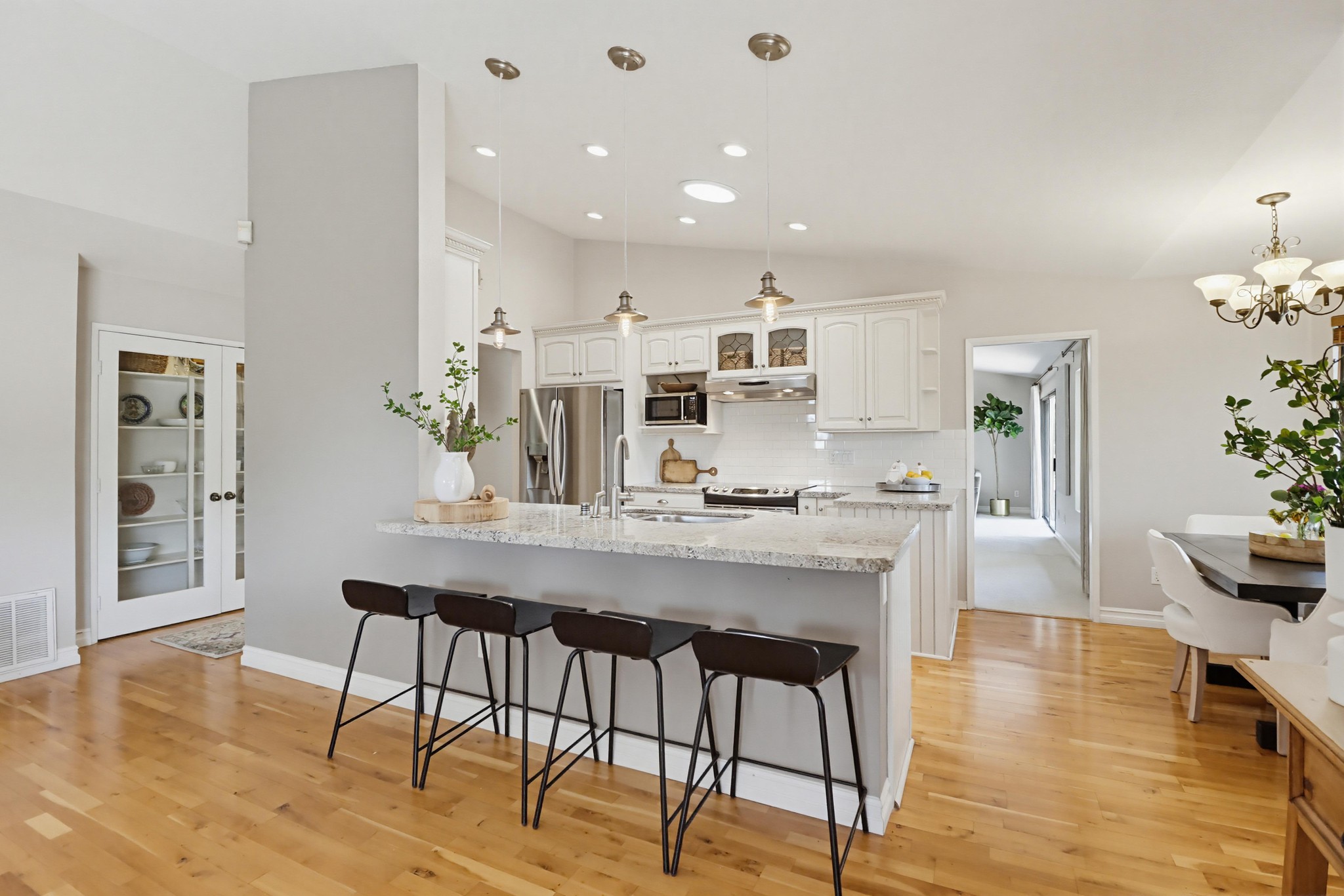Virtual tour photo 21 of 73 for 2577 Camino Narciso