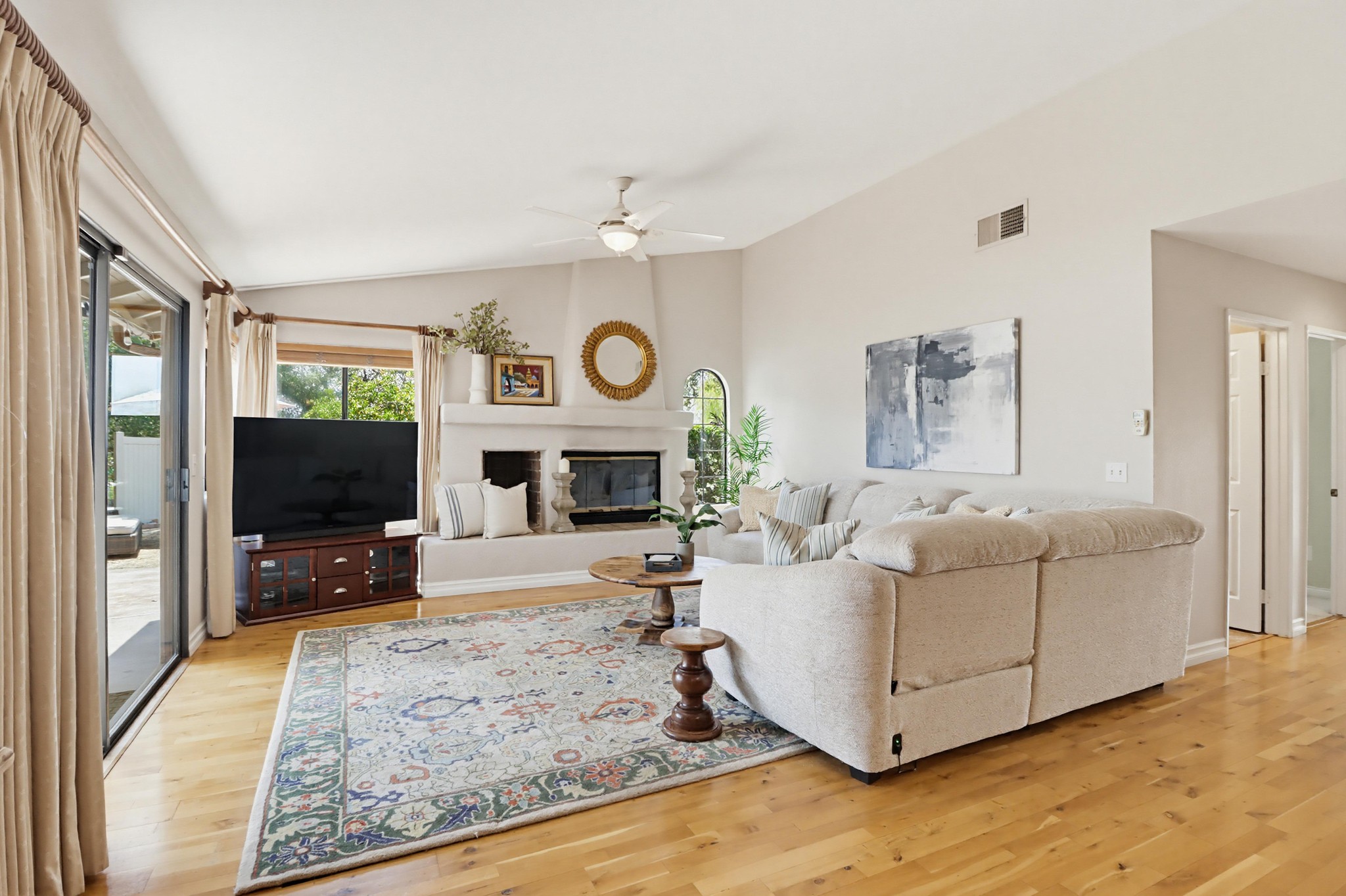 Virtual tour photo 28 of 73 for 2577 Camino Narciso