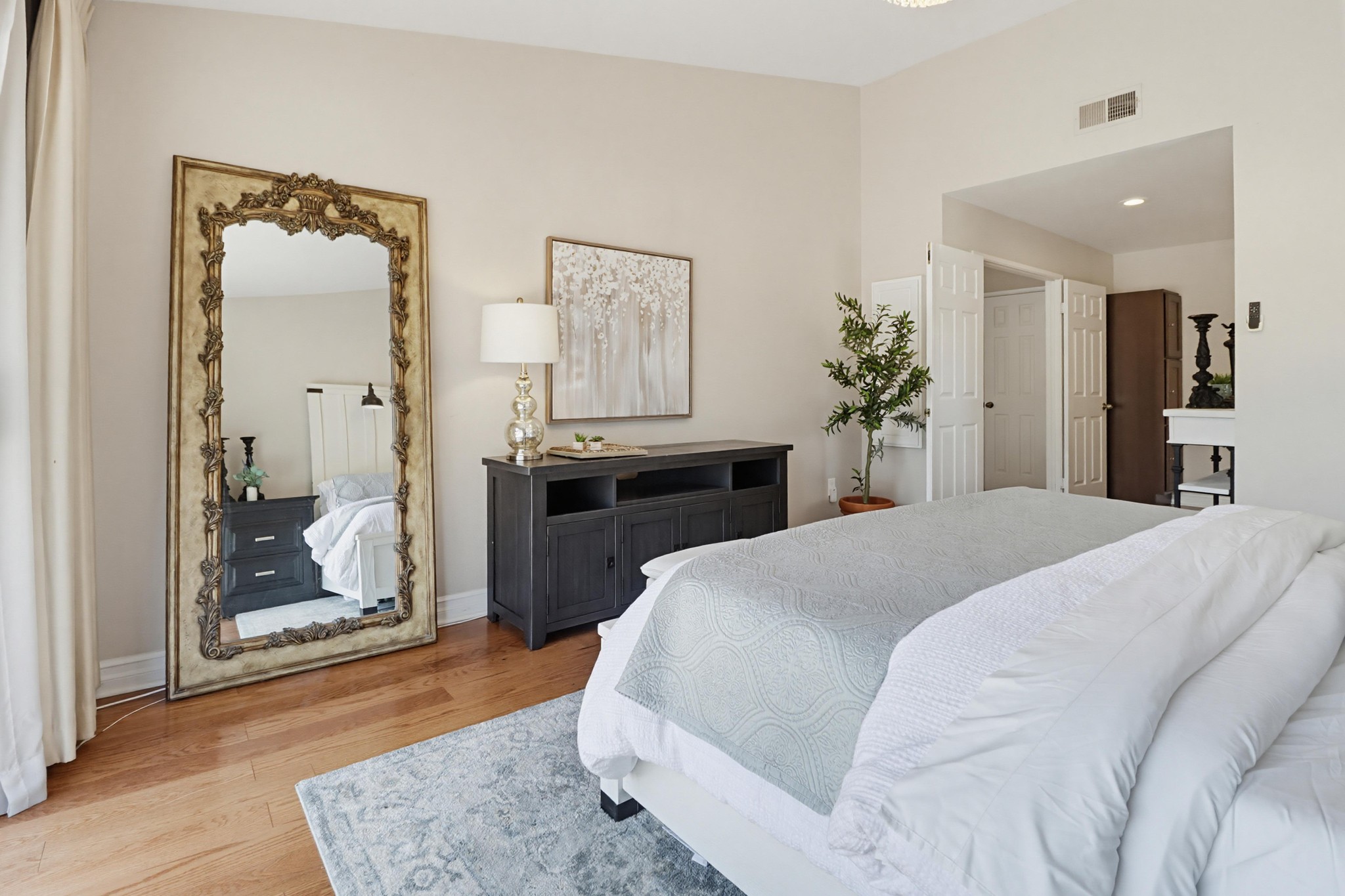 Virtual tour photo 45 of 73 for 2577 Camino Narciso