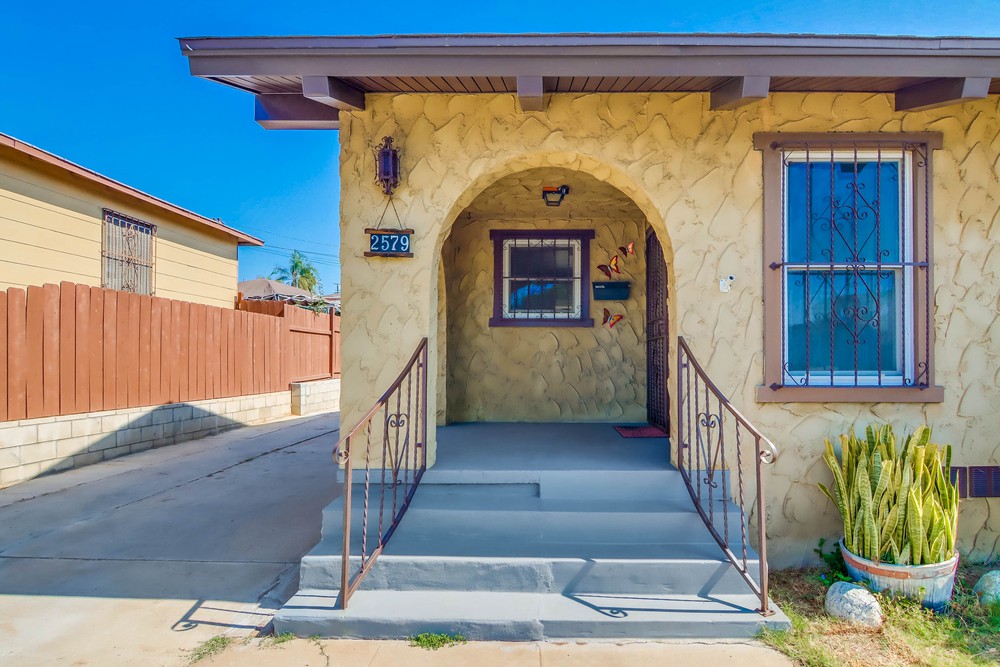 Virtual tour photo 7 of 41 for 2579 Reo Dr