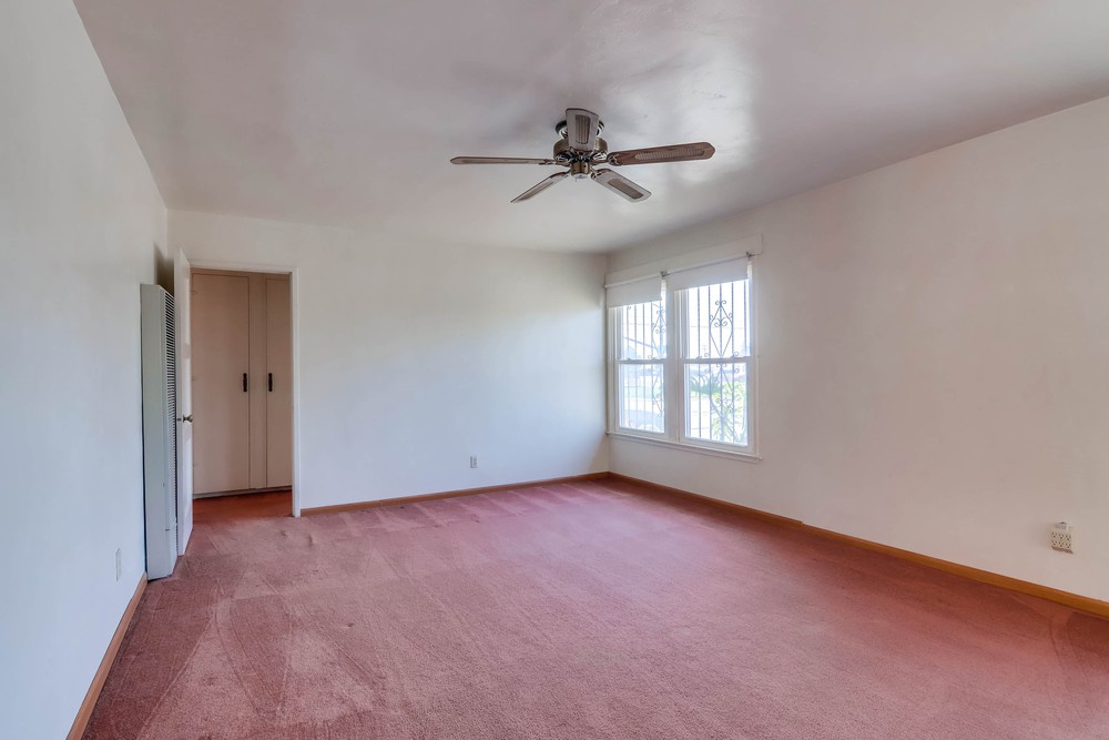 Virtual tour photo 10 of 41 for 2579 Reo Dr