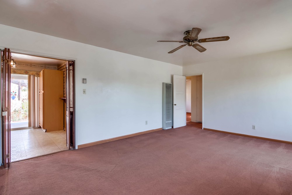Virtual tour photo 12 of 41 for 2579 Reo Dr