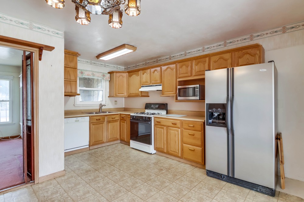 Virtual tour photo 18 of 41 for 2579 Reo Dr