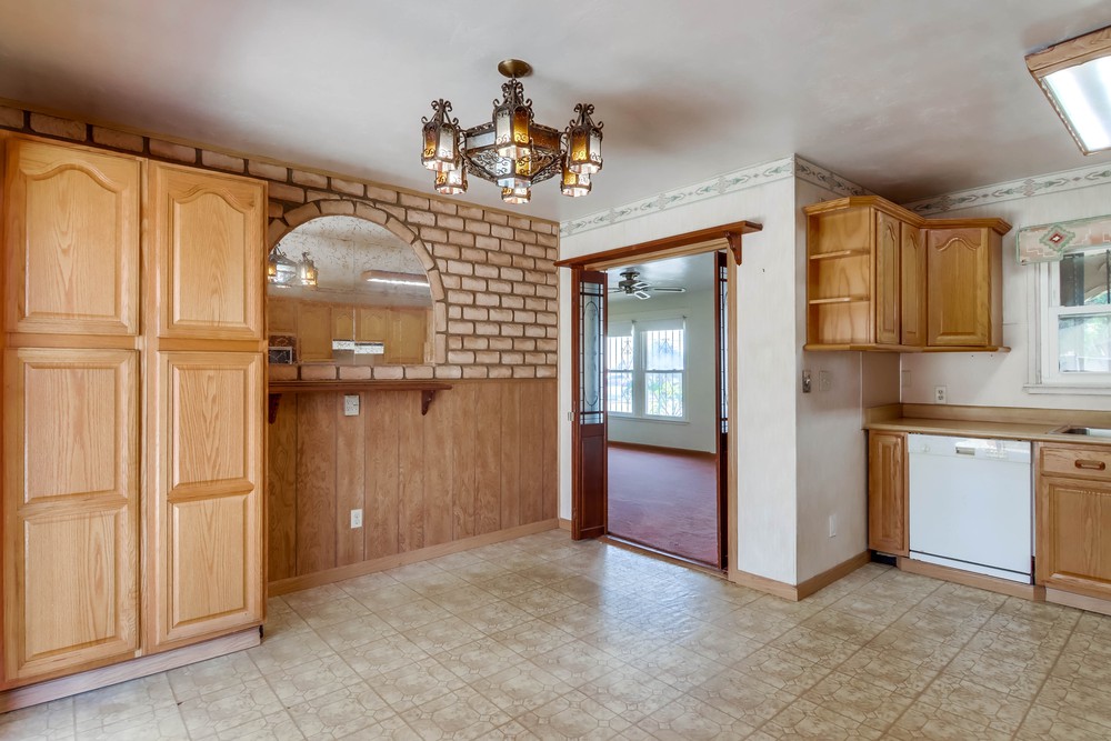 Virtual tour photo 21 of 41 for 2579 Reo Dr