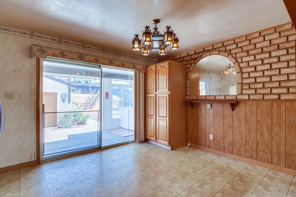 Virtual tour photo 22 of 41 for 2579 Reo Dr