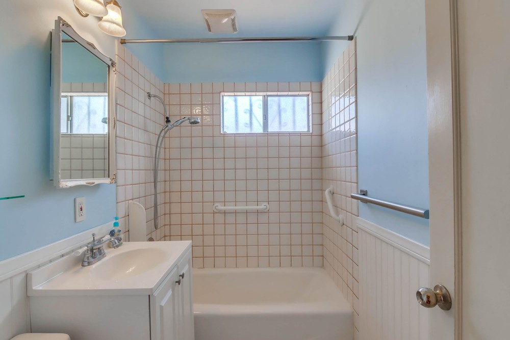 Virtual tour photo 31 of 41 for 2579 Reo Dr
