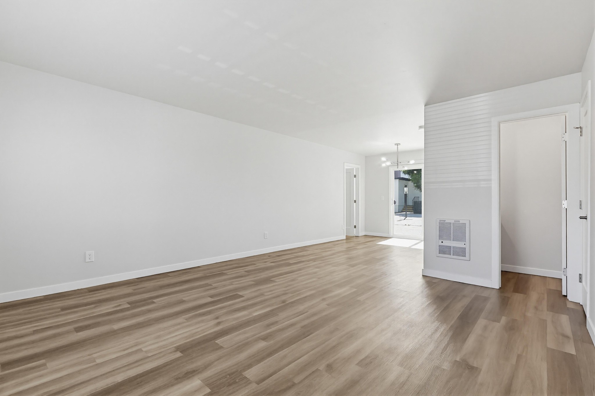 Virtual tour photo 11 of 50 for 25829 Viana Ave