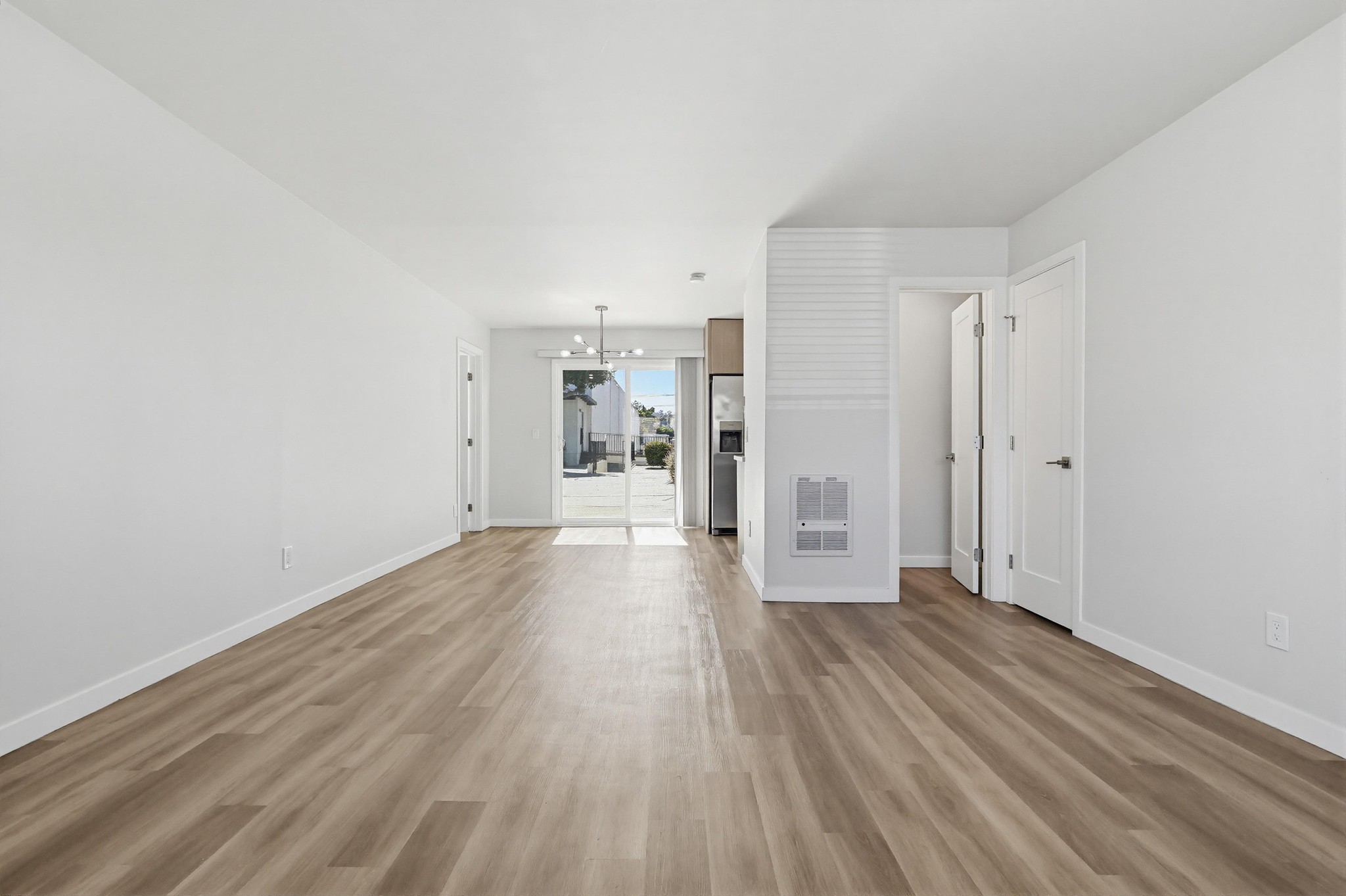 Virtual tour photo 12 of 50 for 25829 Viana Ave