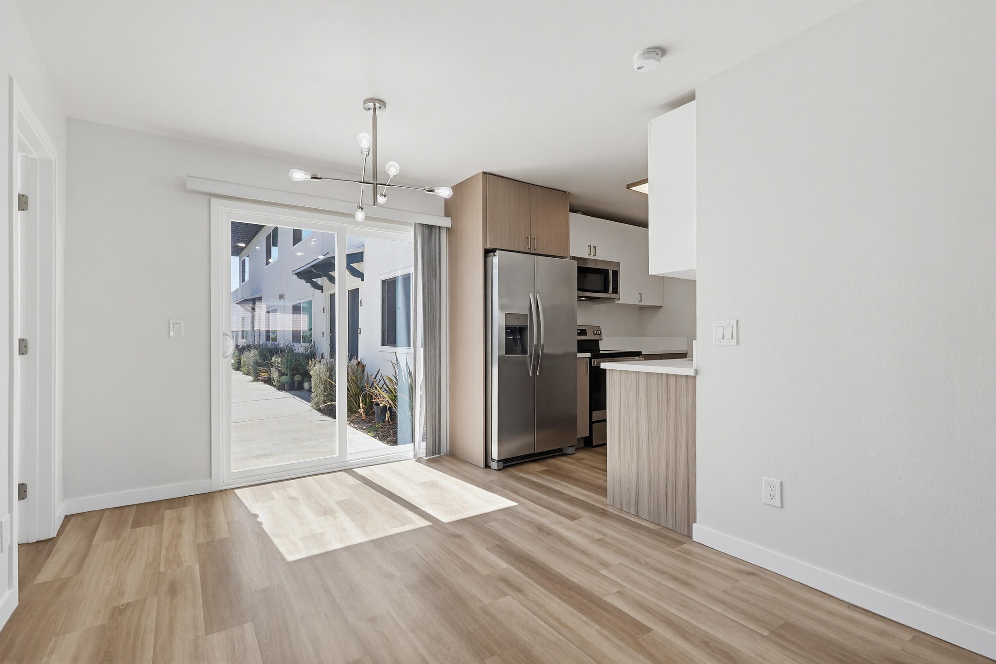 Virtual tour photo 18 of 50 for 25829 Viana Ave