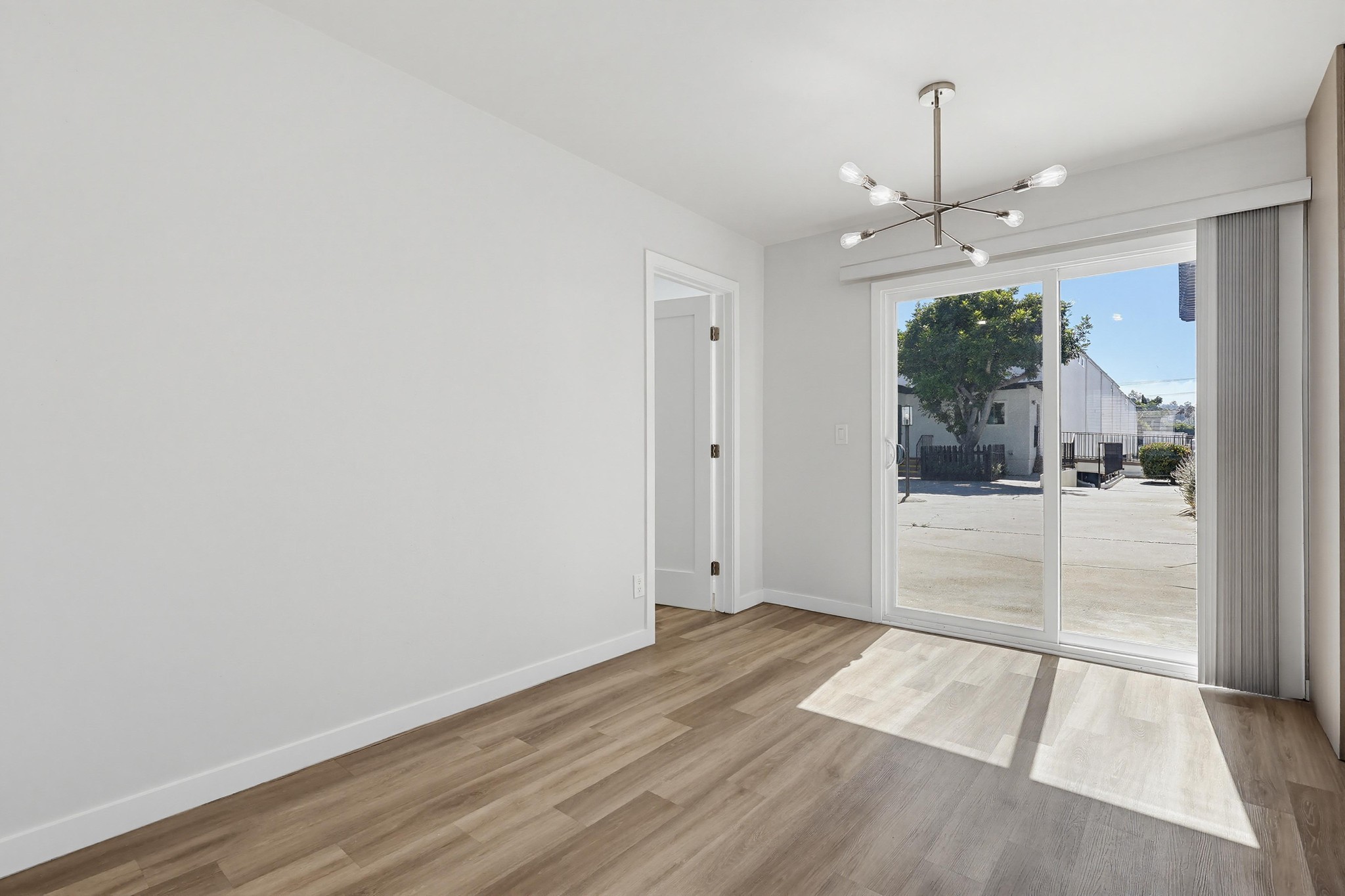 Virtual tour photo 20 of 50 for 25829 Viana Ave