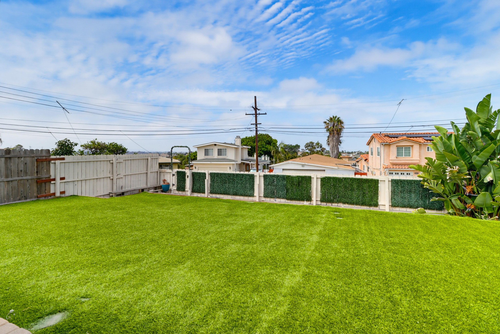 Virtual tour photo 6 of 46 for 2585 Deauville St