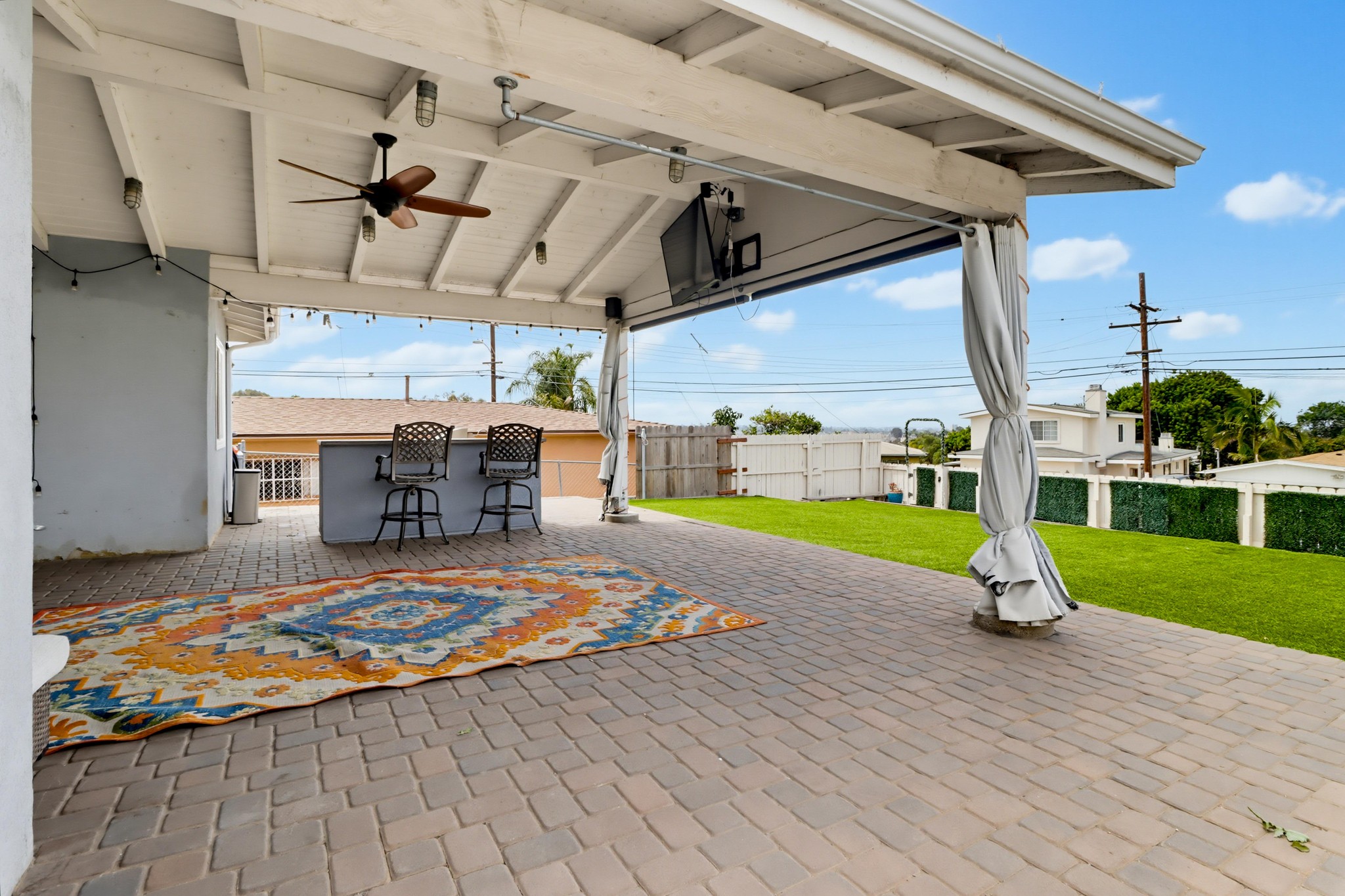 Virtual tour photo 11 of 46 for 2585 Deauville St
