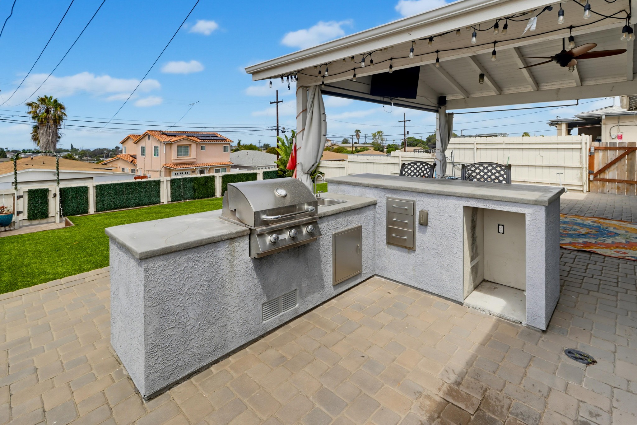 Virtual tour photo 13 of 46 for 2585 Deauville St
