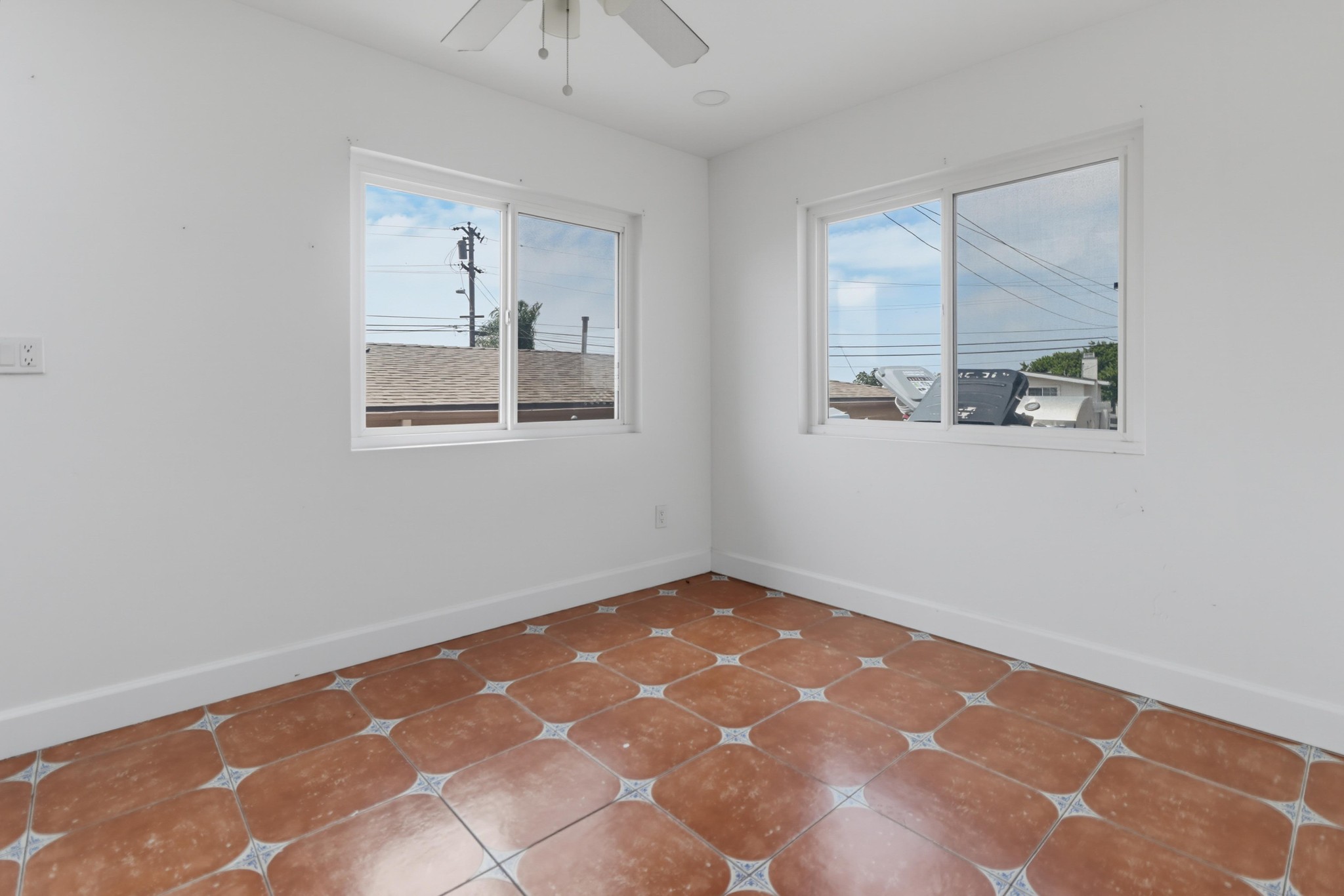 Virtual tour photo 18 of 46 for 2585 Deauville St