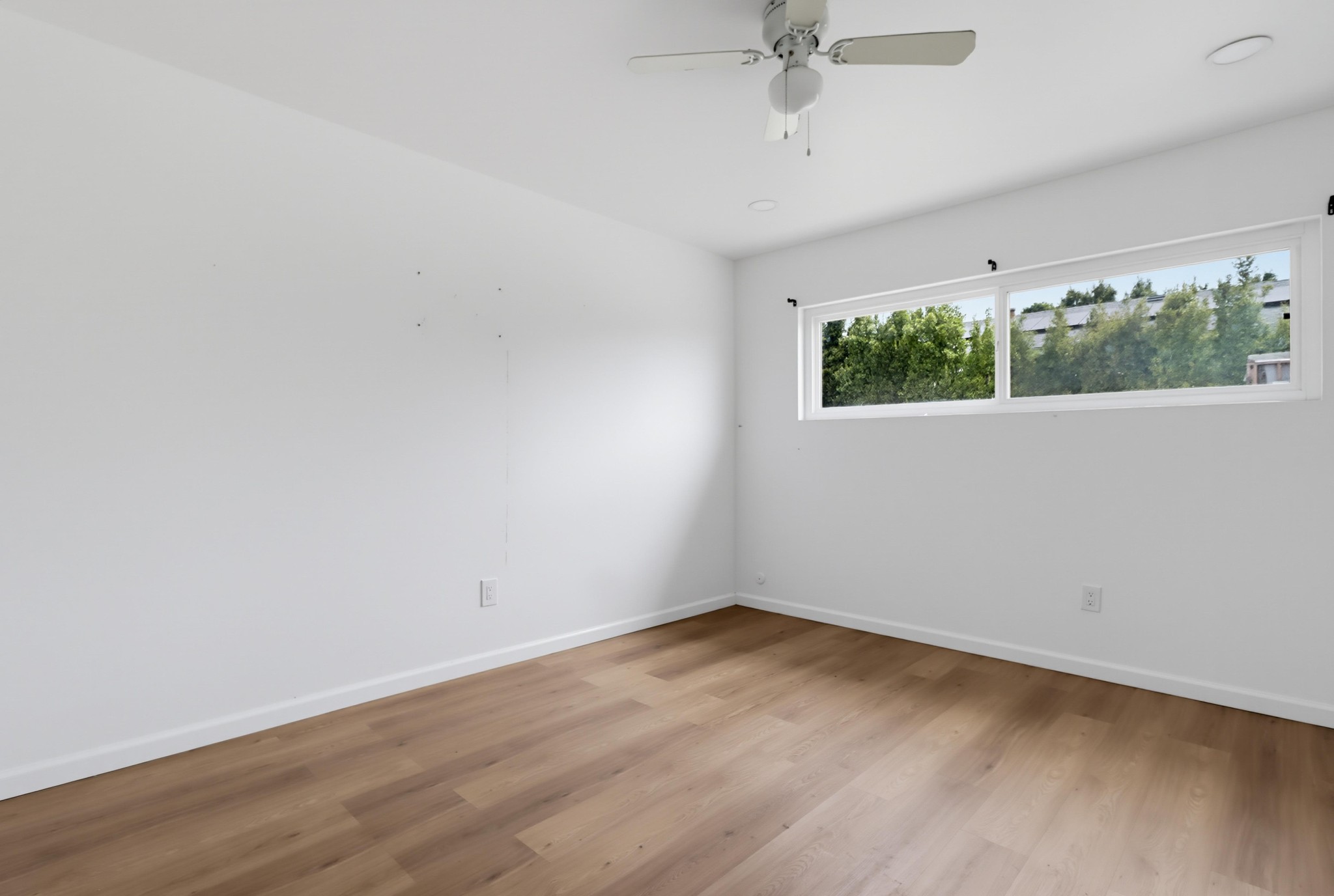 Virtual tour photo 25 of 46 for 2585 Deauville St