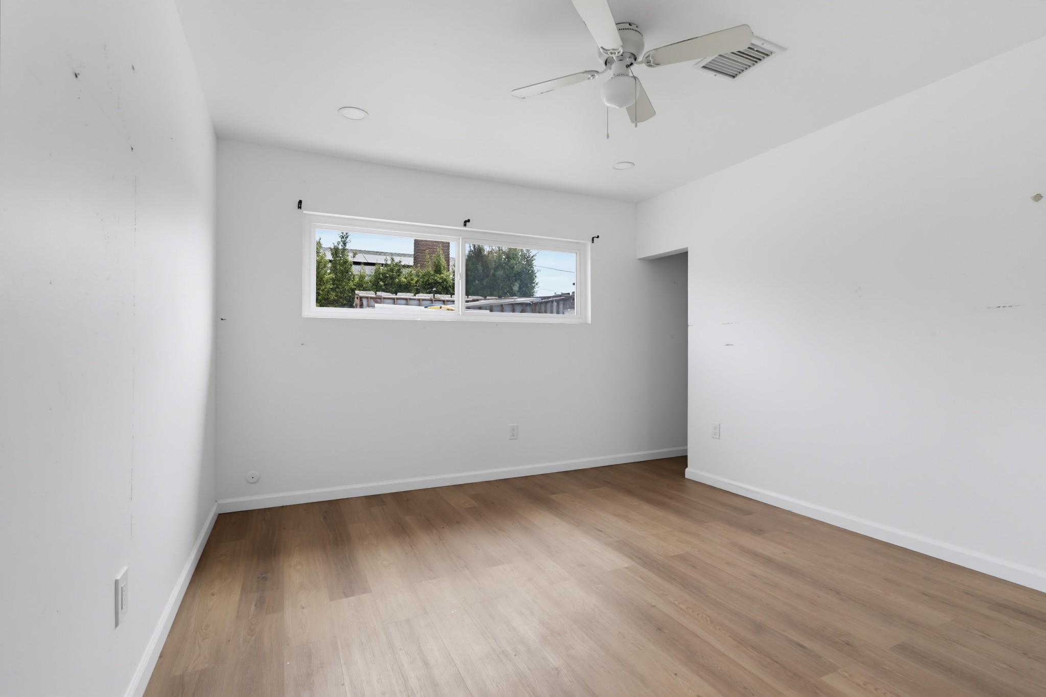 Virtual tour photo 26 of 46 for 2585 Deauville St
