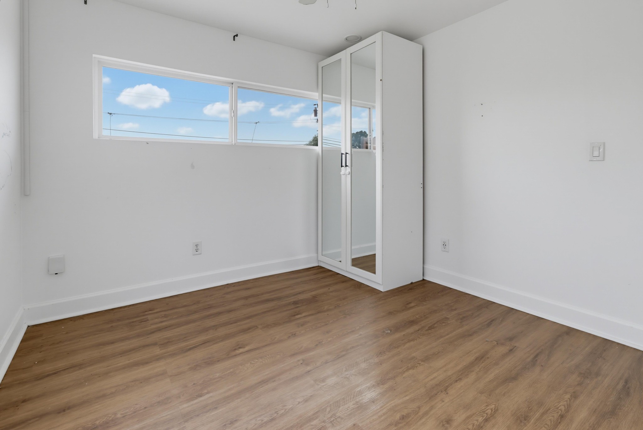 Virtual tour photo 29 of 46 for 2585 Deauville St