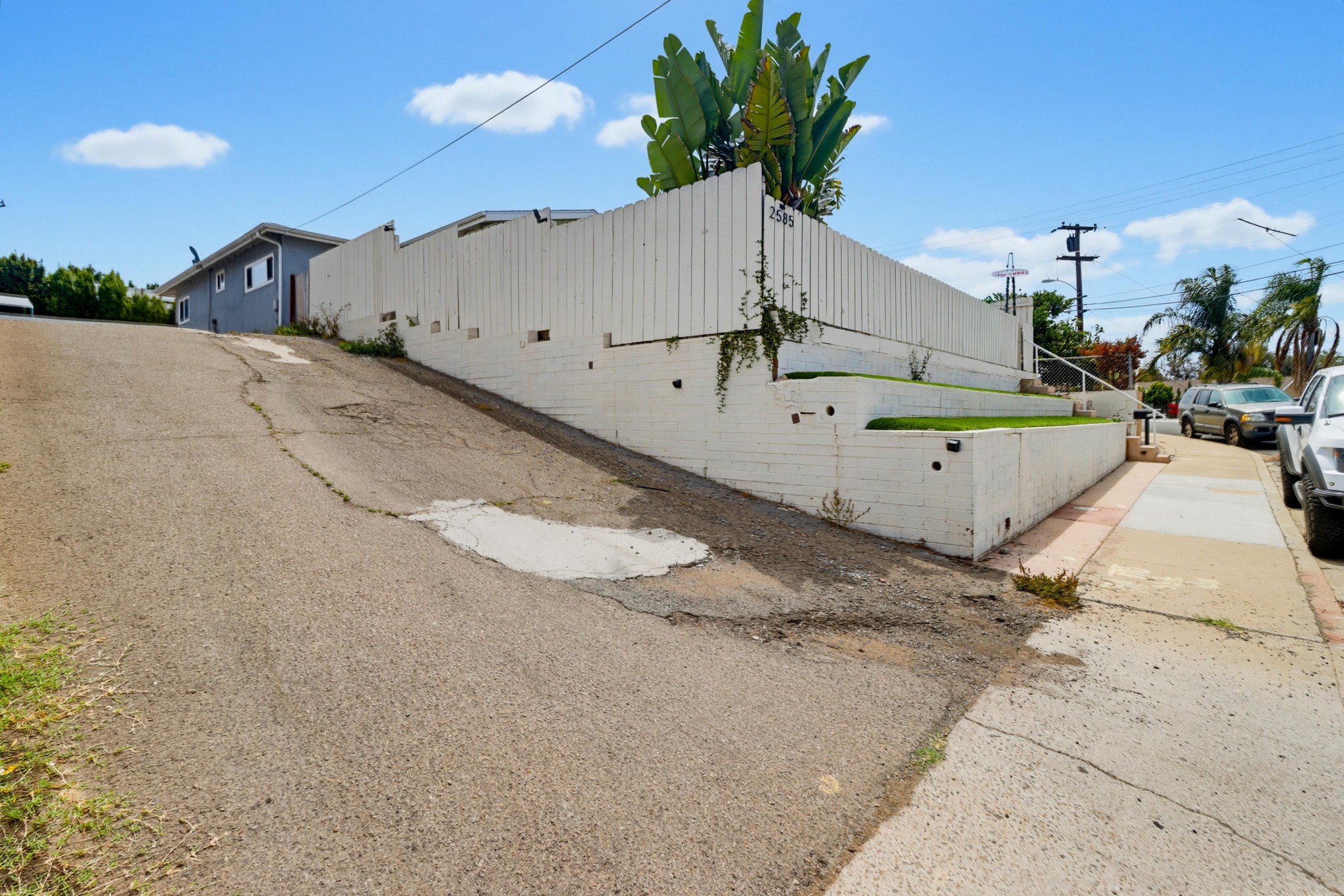 Virtual tour photo 45 of 46 for 2585 Deauville St