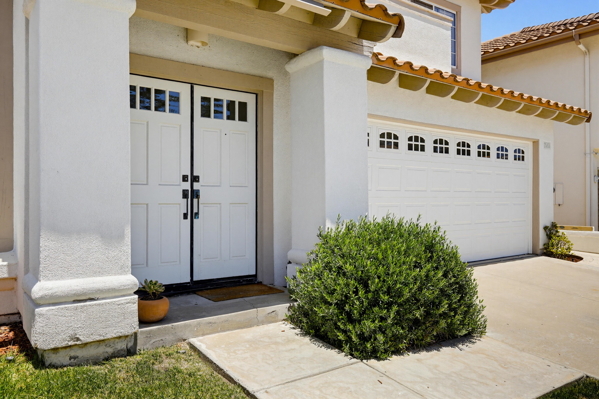Virtual tour photo 6 of 56 for 25851 Miramonte Dr
