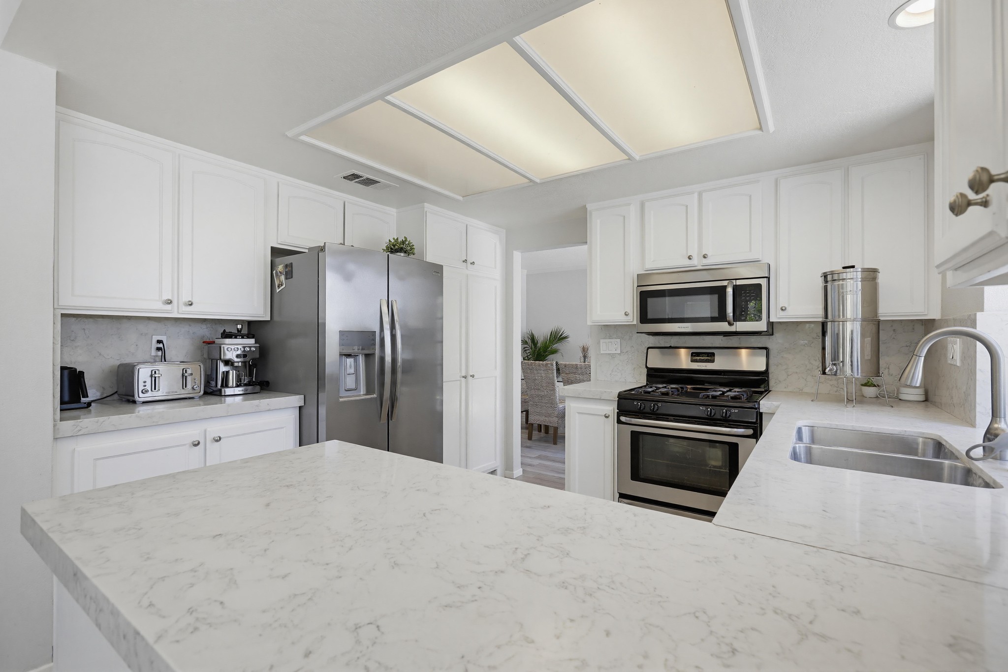 Virtual tour photo 24 of 56 for 25851 Miramonte Dr