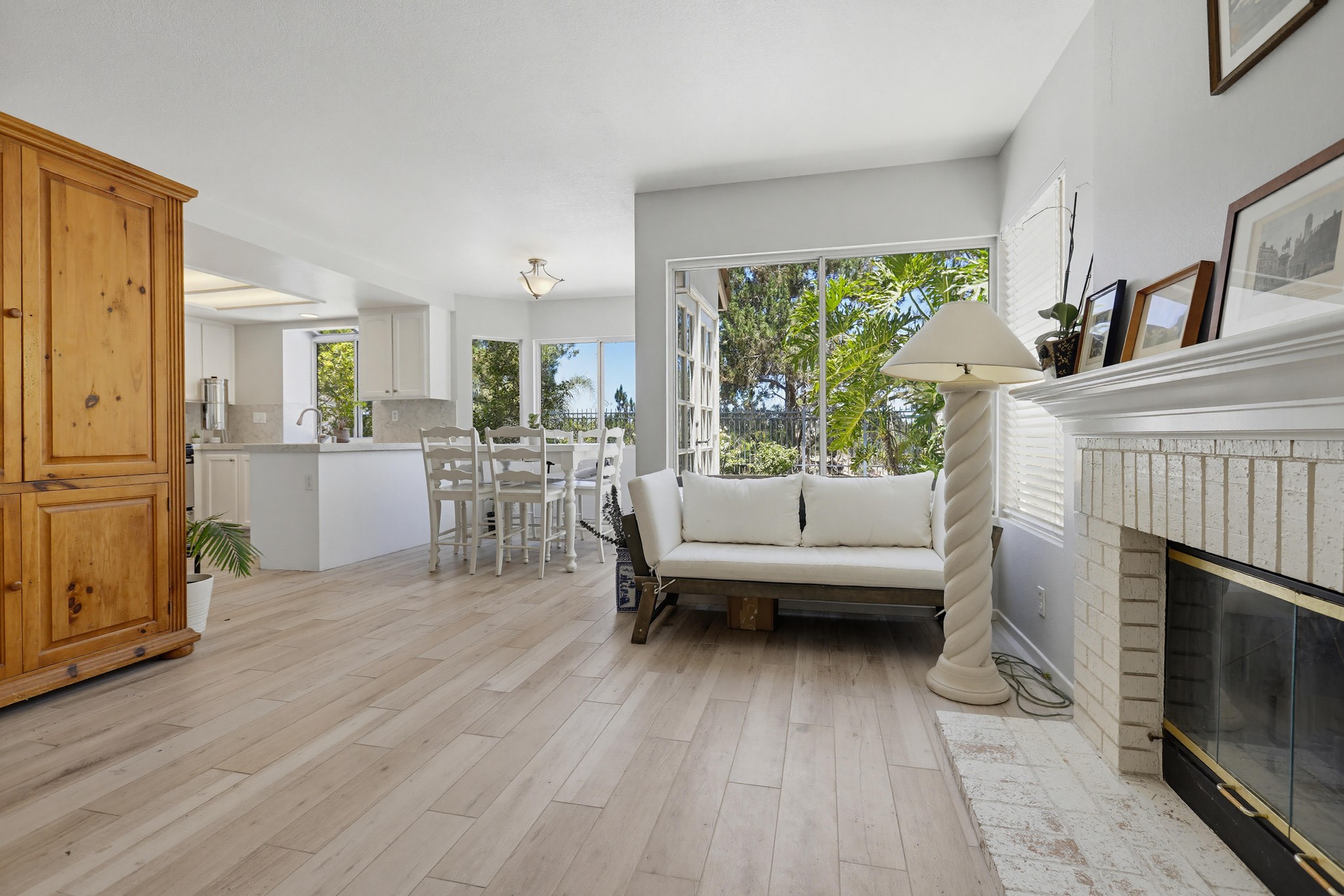 Virtual tour photo 30 of 56 for 25851 Miramonte Dr