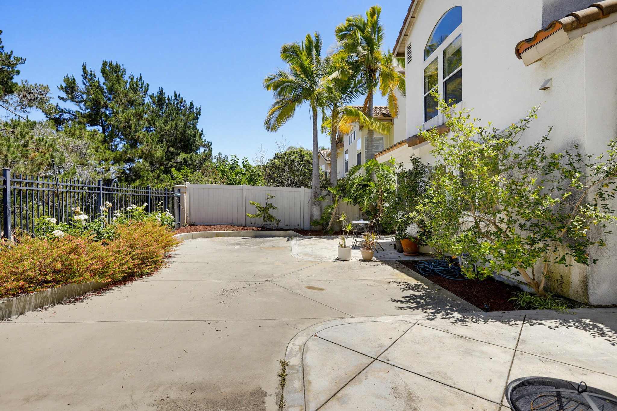Virtual tour photo 50 of 56 for 25851 Miramonte Dr