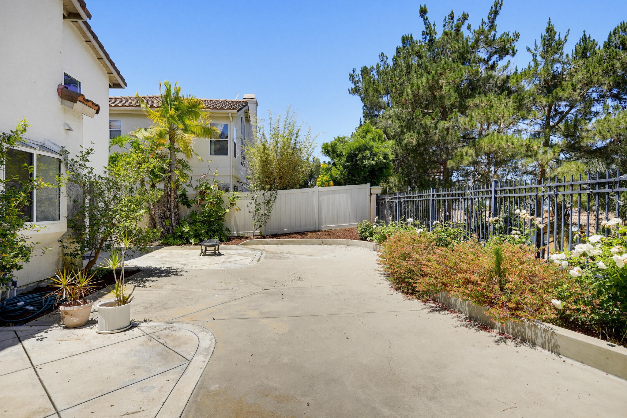 Virtual tour photo 54 of 56 for 25851 Miramonte Dr