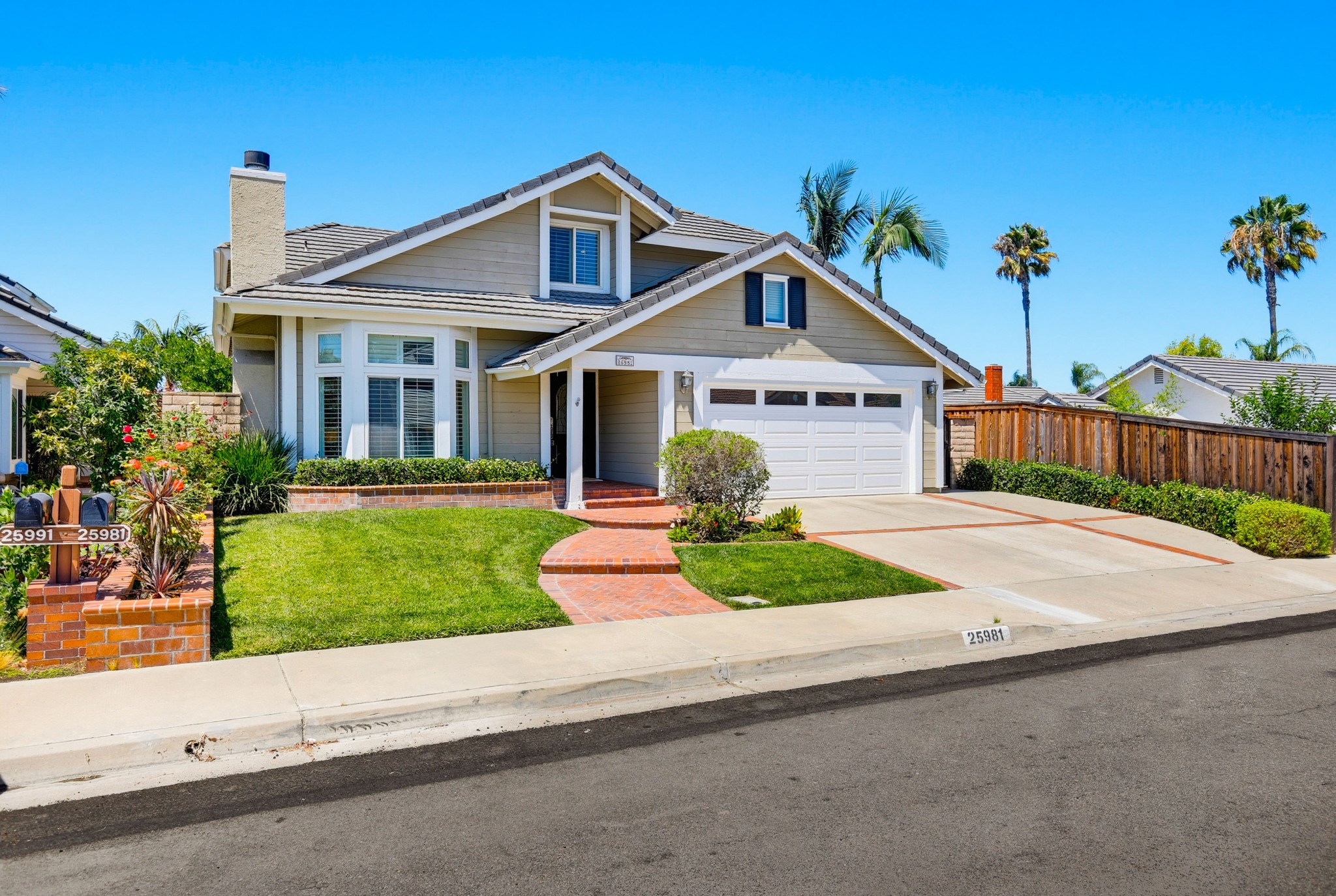 Virtual tour photo 4 of 94 for 25981 Anacapa St