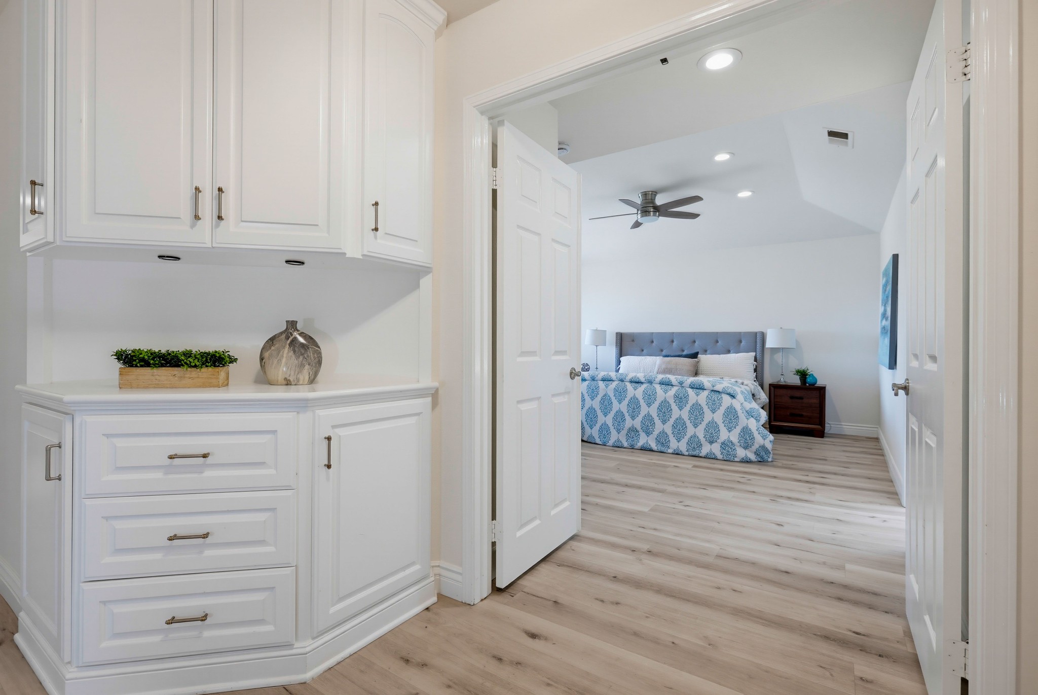 Virtual tour photo 51 of 94 for 25981 Anacapa St