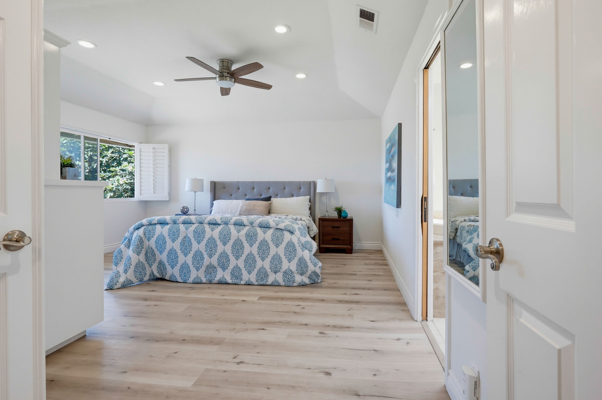 Virtual tour photo 52 of 94 for 25981 Anacapa St