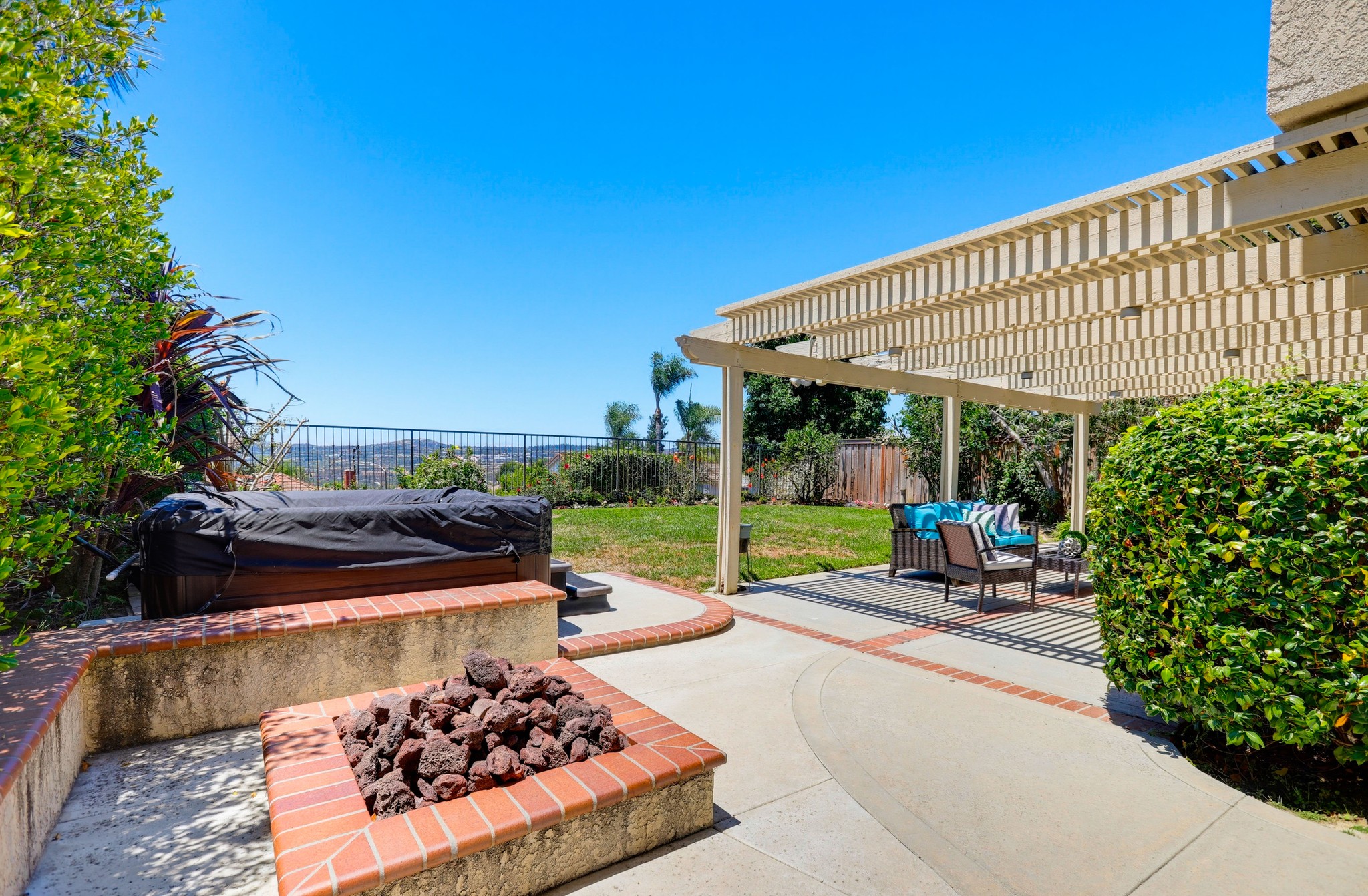 Virtual tour photo 77 of 94 for 25981 Anacapa St