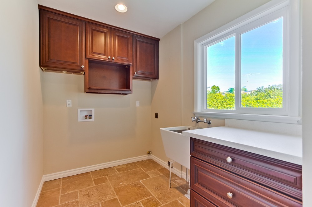 Virtual tour photo 16 of 34 for 2603 Arnott St